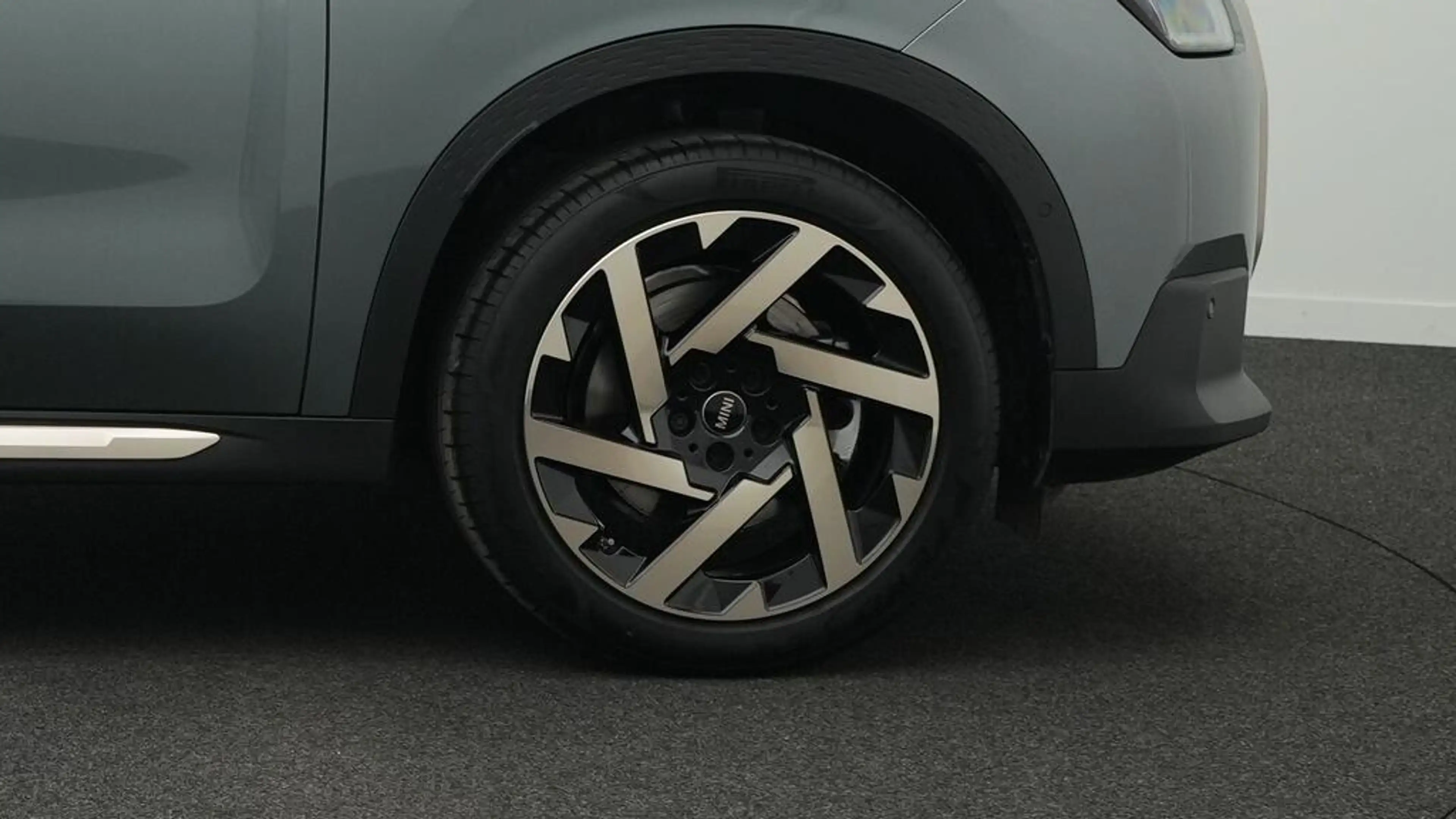 MINI Countryman C Favoured Trim — photo 11