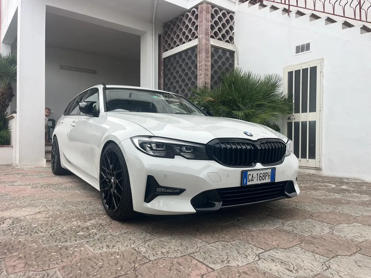 BMW 320 320d Touring Aut. Luxury Line - 1