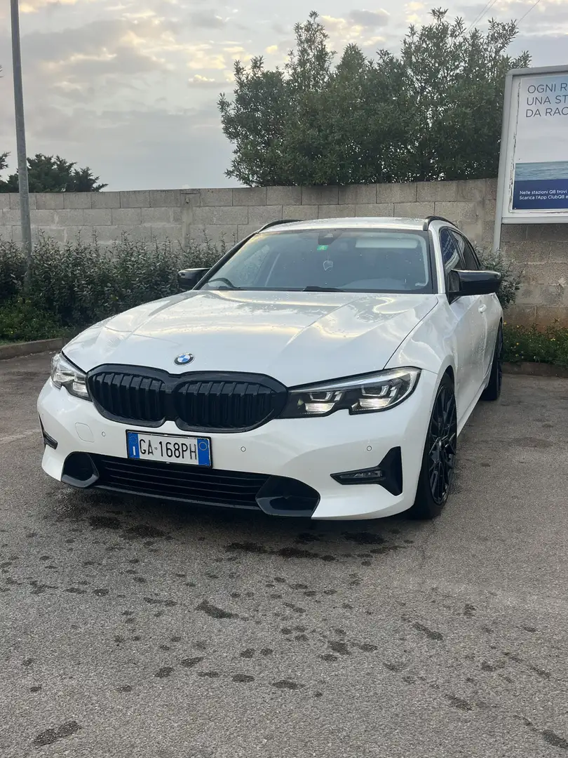 BMW 320 320d Touring Aut. Luxury Line - 2