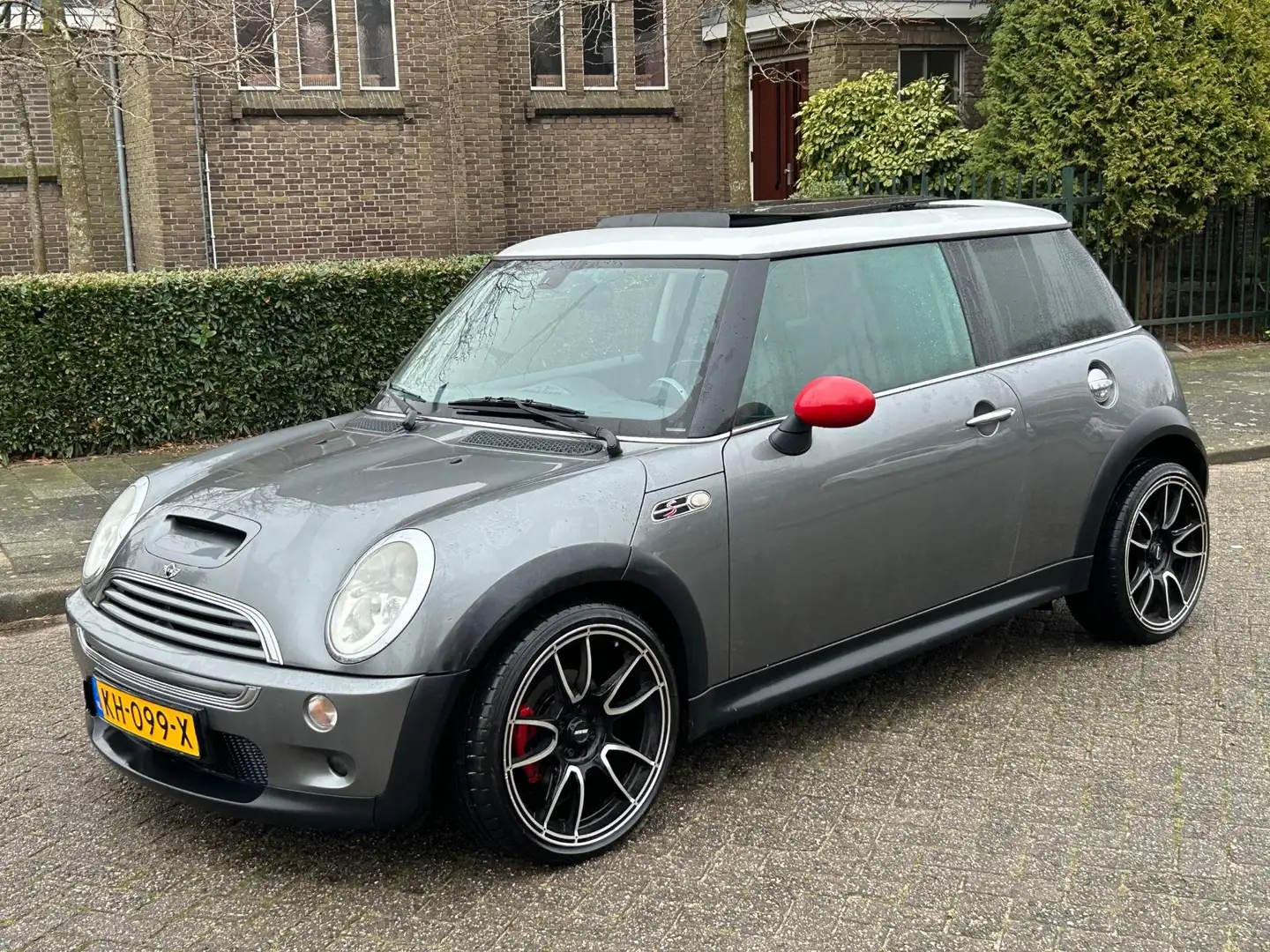 MINI Cooper S Mini 1.6 Xenon! Panoramadak! Clima! Harman kardon! Gris - 1