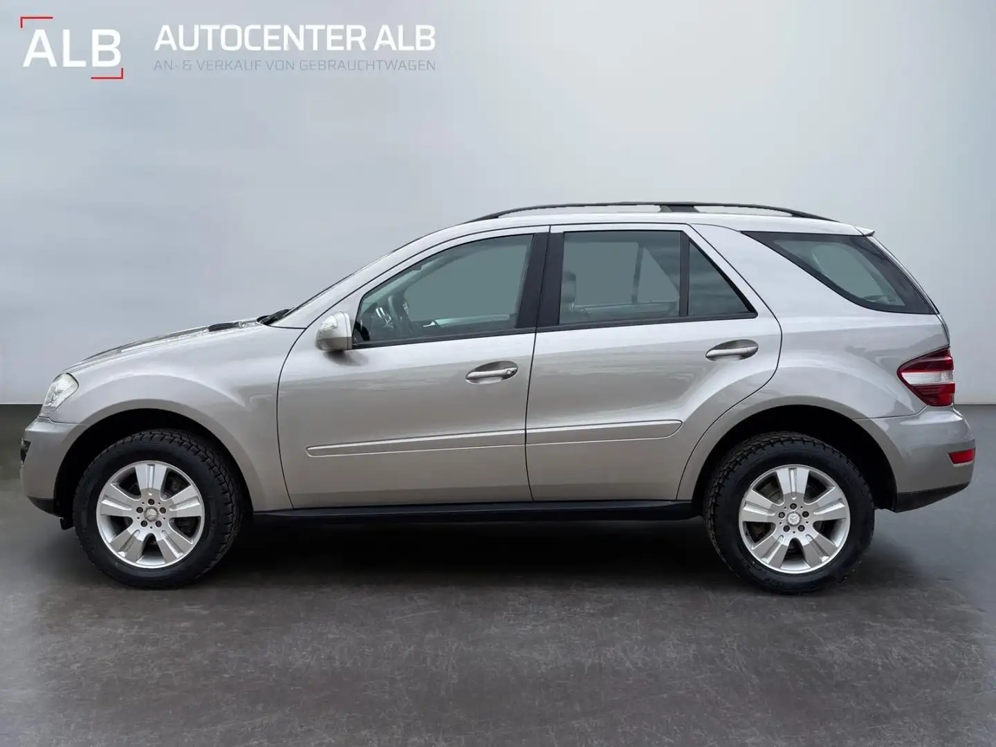 Mercedes-Benz ML 320 CDI/AUTOMATIK/1.HAND/XENON/ Zilver - 2
