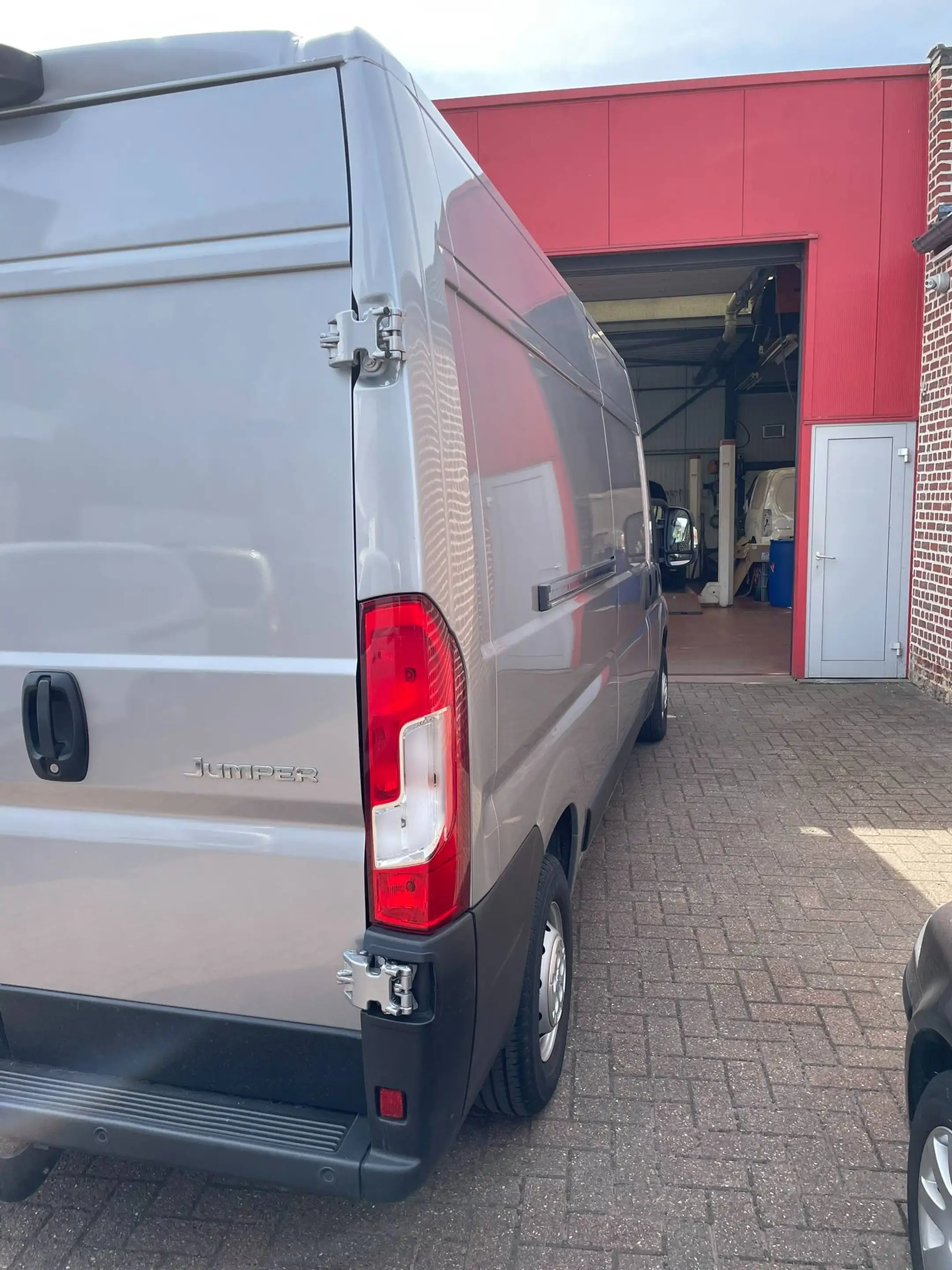 Citroen Jumper 2.2 BlueHDi L3H2 Driver S — photo 10