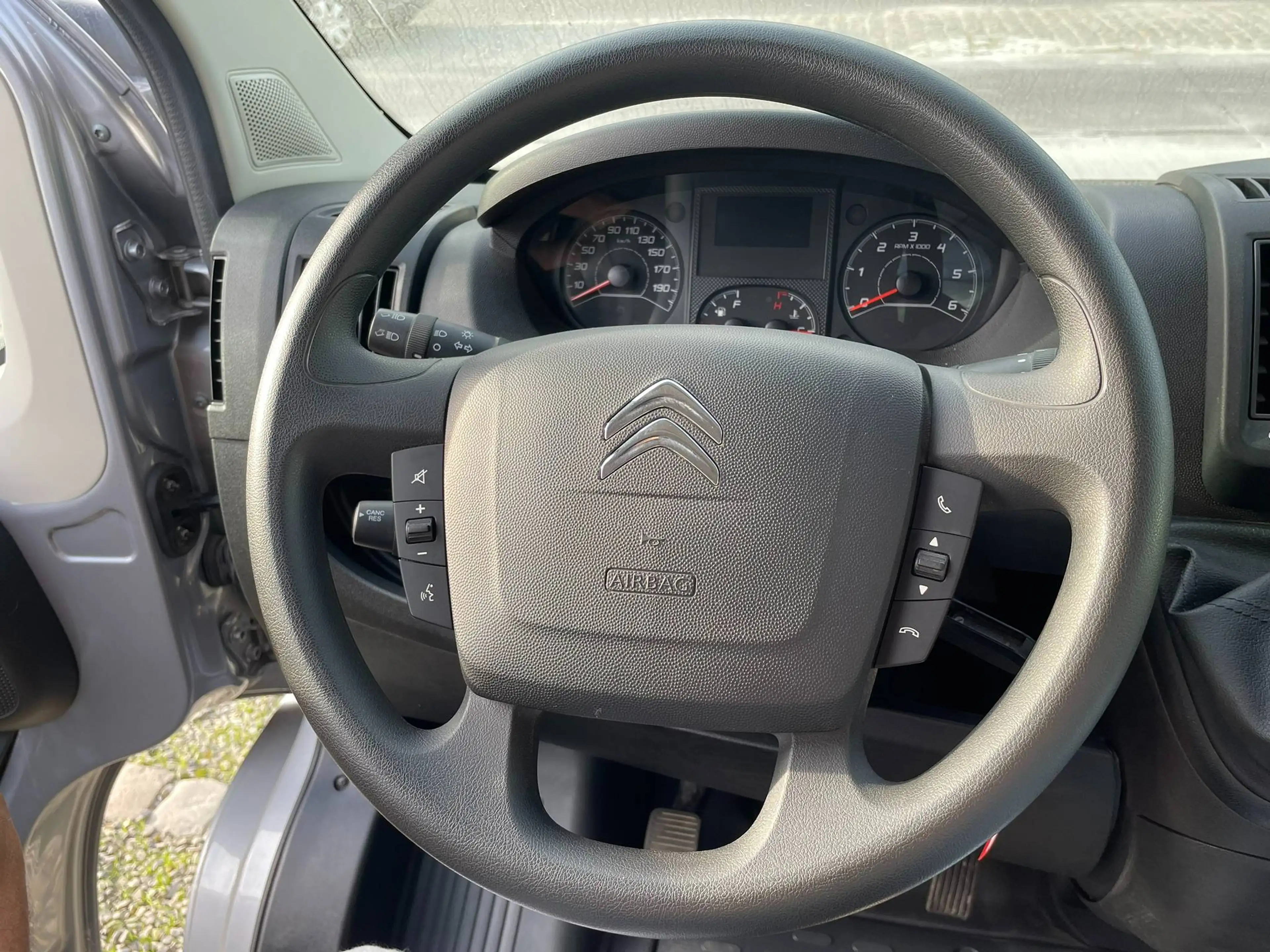 Citroen Jumper 2.2 BlueHDi L3H2 Driver S — photo 6