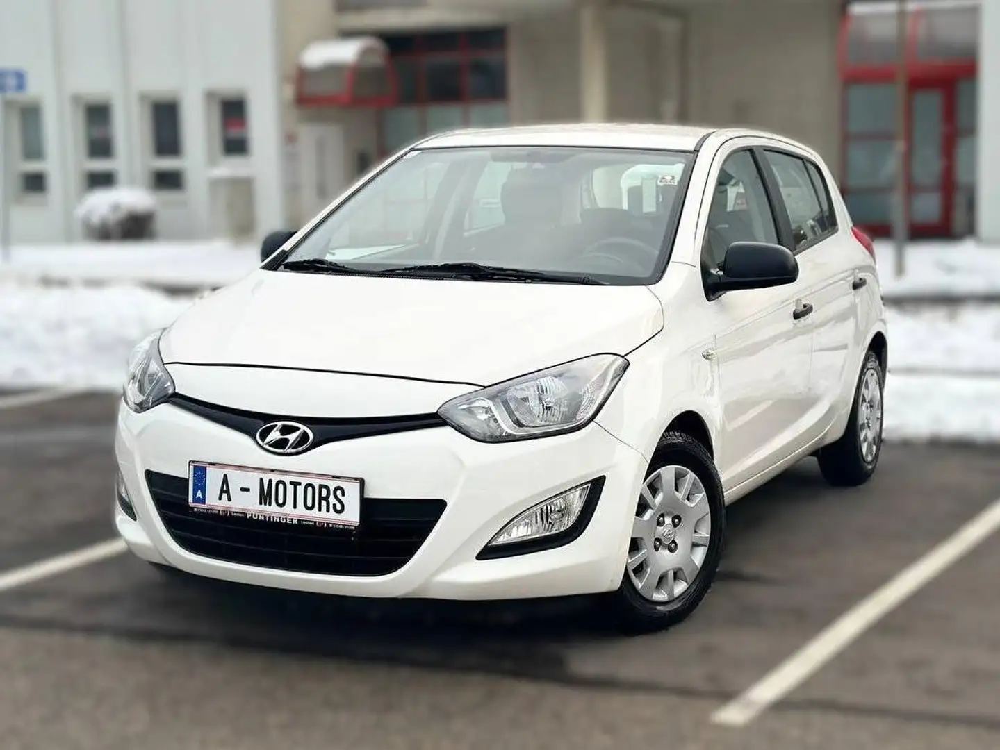 Hyundai i20 i20 1,25 Life Life Weiß - 1