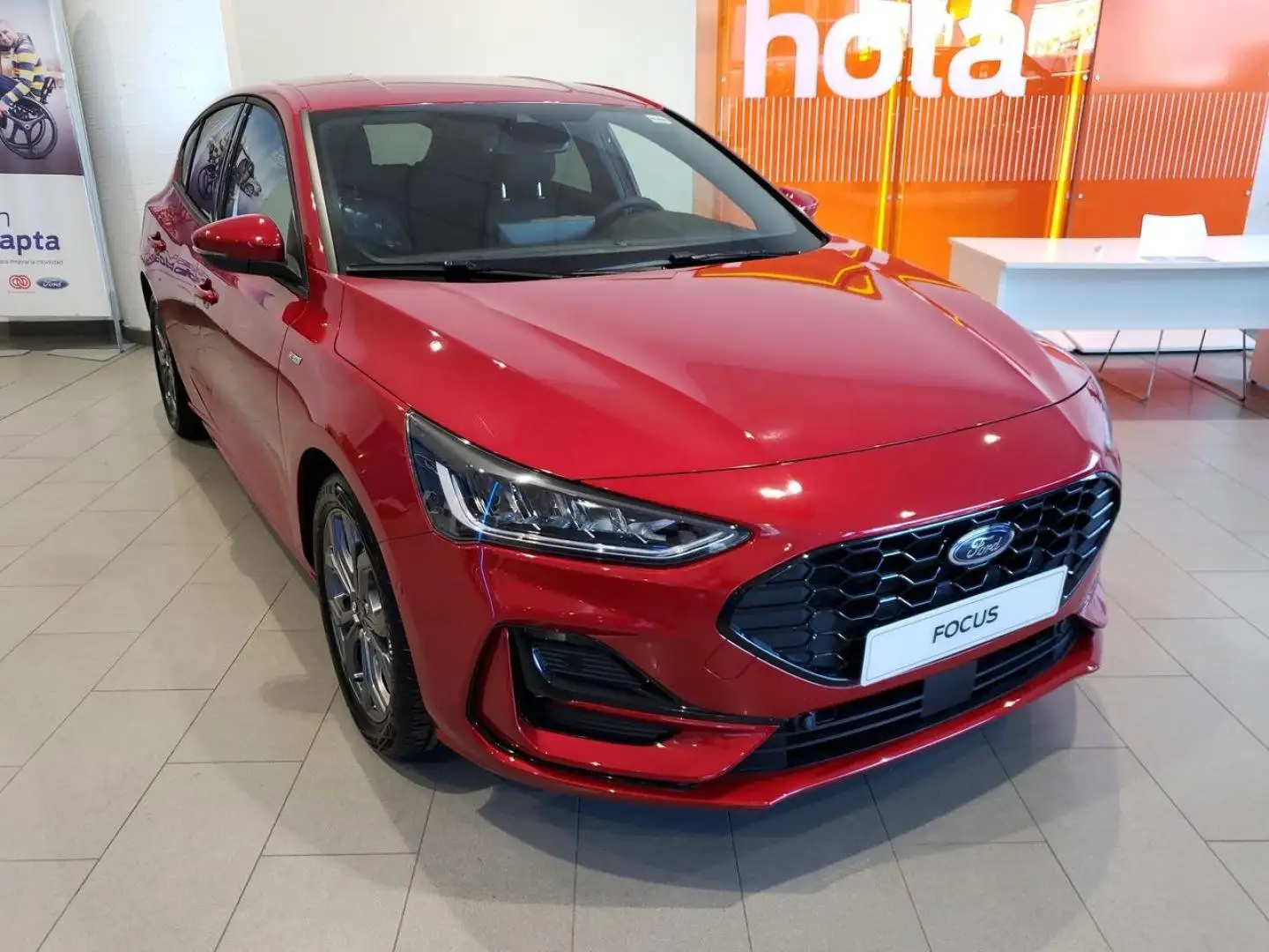 Ford Focus ST-Line 1.0T EcoBoost mHEV 92kW (125CV) Rojo - 1
