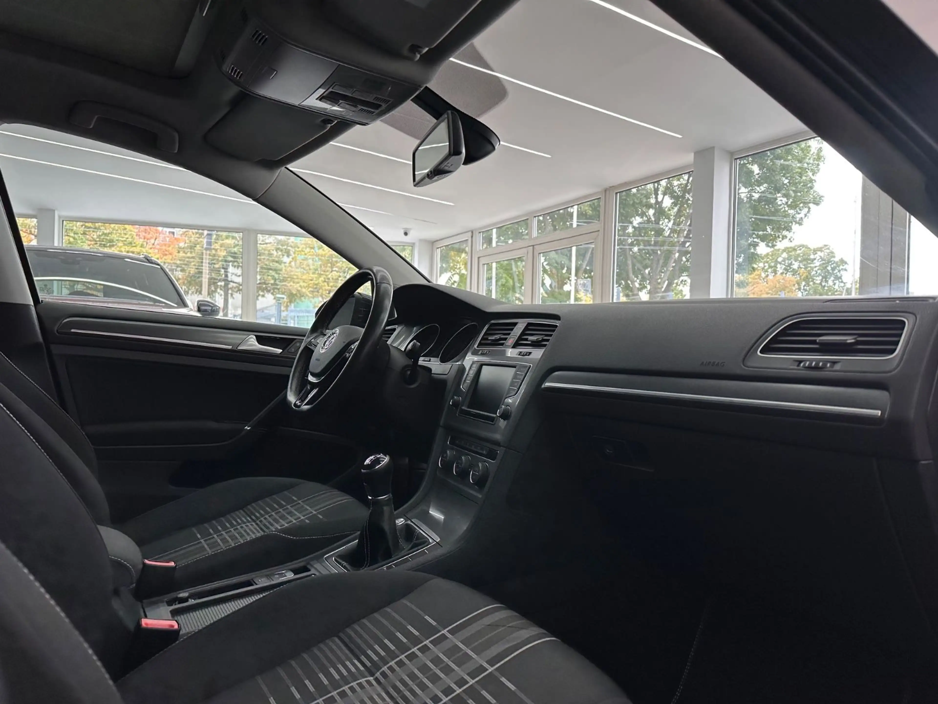 Volkswagen Golf VII 1.4 TSI Lounge*Keyless*Panorama*1.Hd* — photo 7