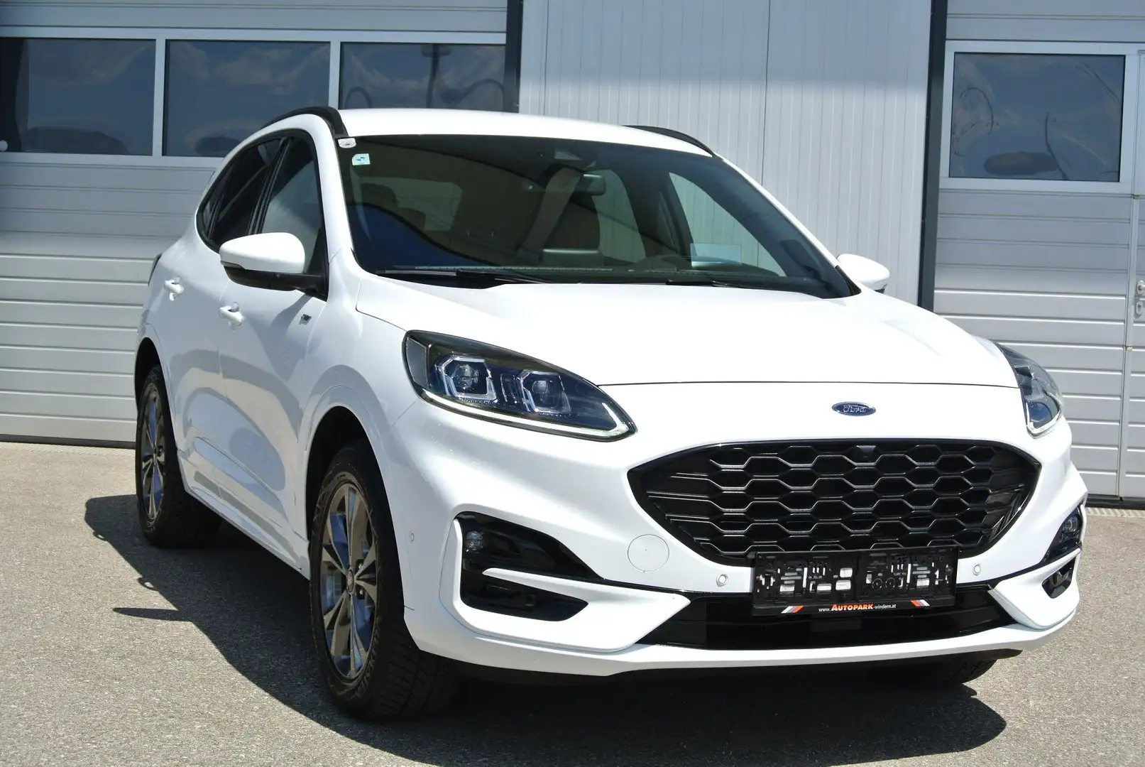 Ford Kuga 2.5 Duratec PHEV Hybrid Aut.  ** ST-Line X ** Weiß - 1