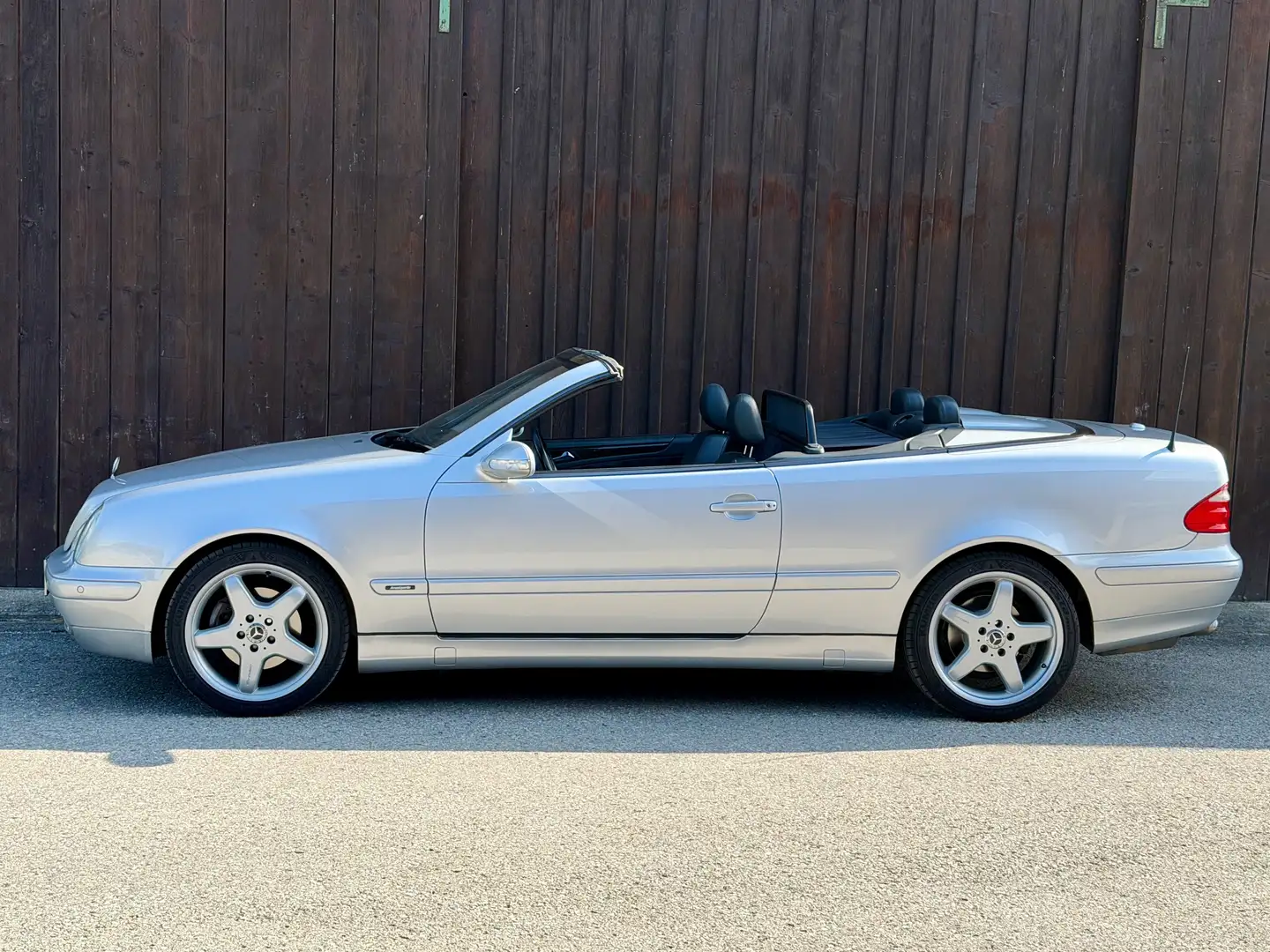 Mercedes-Benz CLK 320 Cabrio Avantgarde Automatik 208 Silber - 2