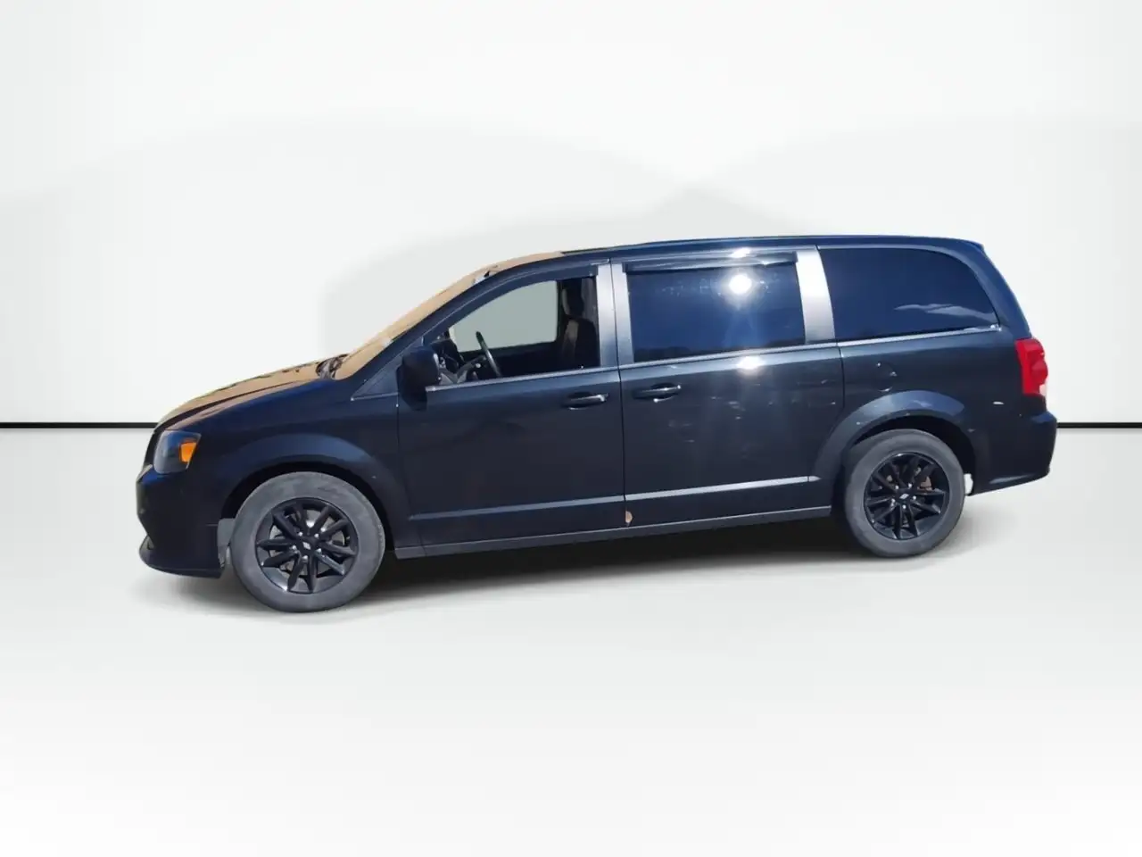 Dodge Grand Caravan снимка Dodge Grand Caravan