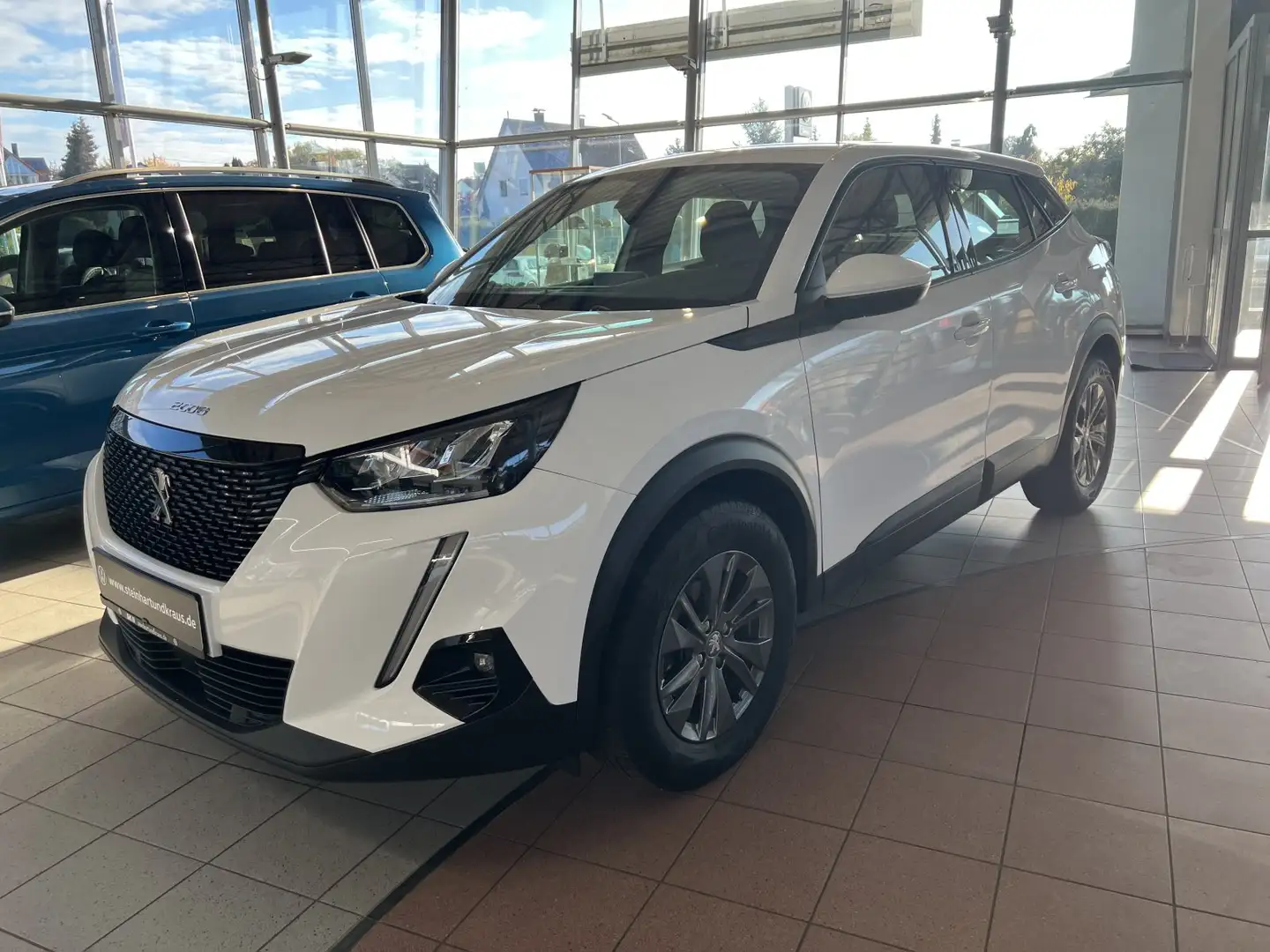 Peugeot 2008 Active Pack | PureTech 130 | Automatik | Klima | L Weiß - 1