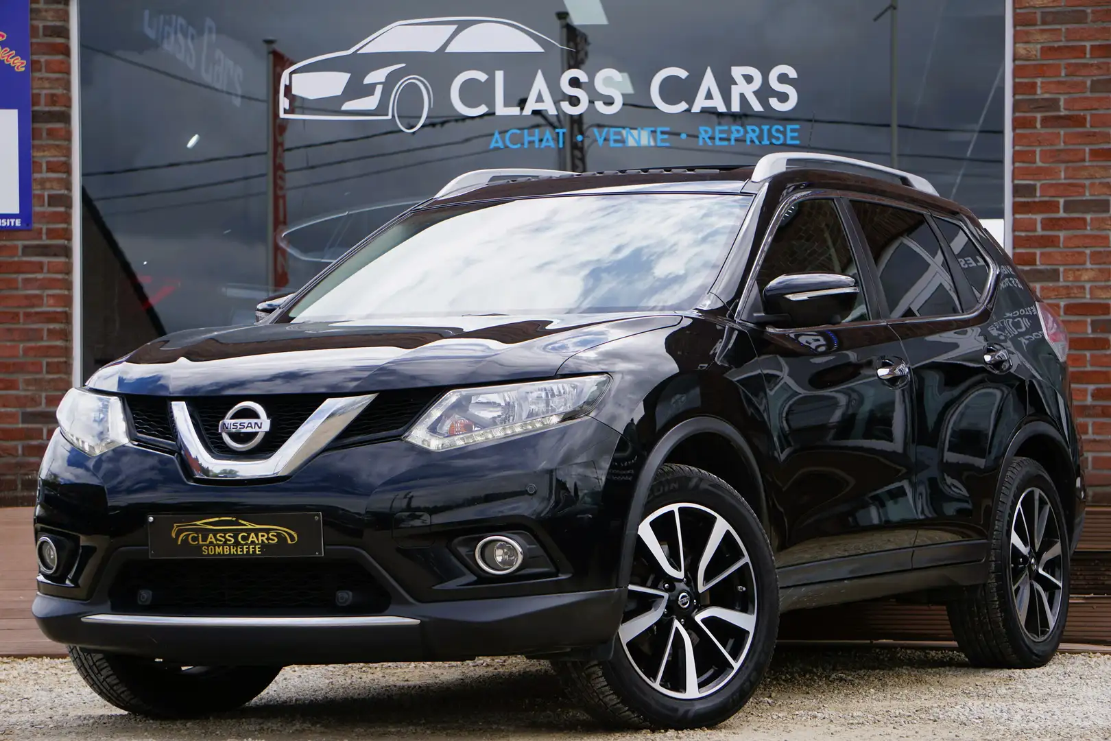 Nissan X-Trail 1.6 dCi 2WD 7 PLACES-CAM 360-PANO-NAVI-CLIM-RADARS Zwart - 1