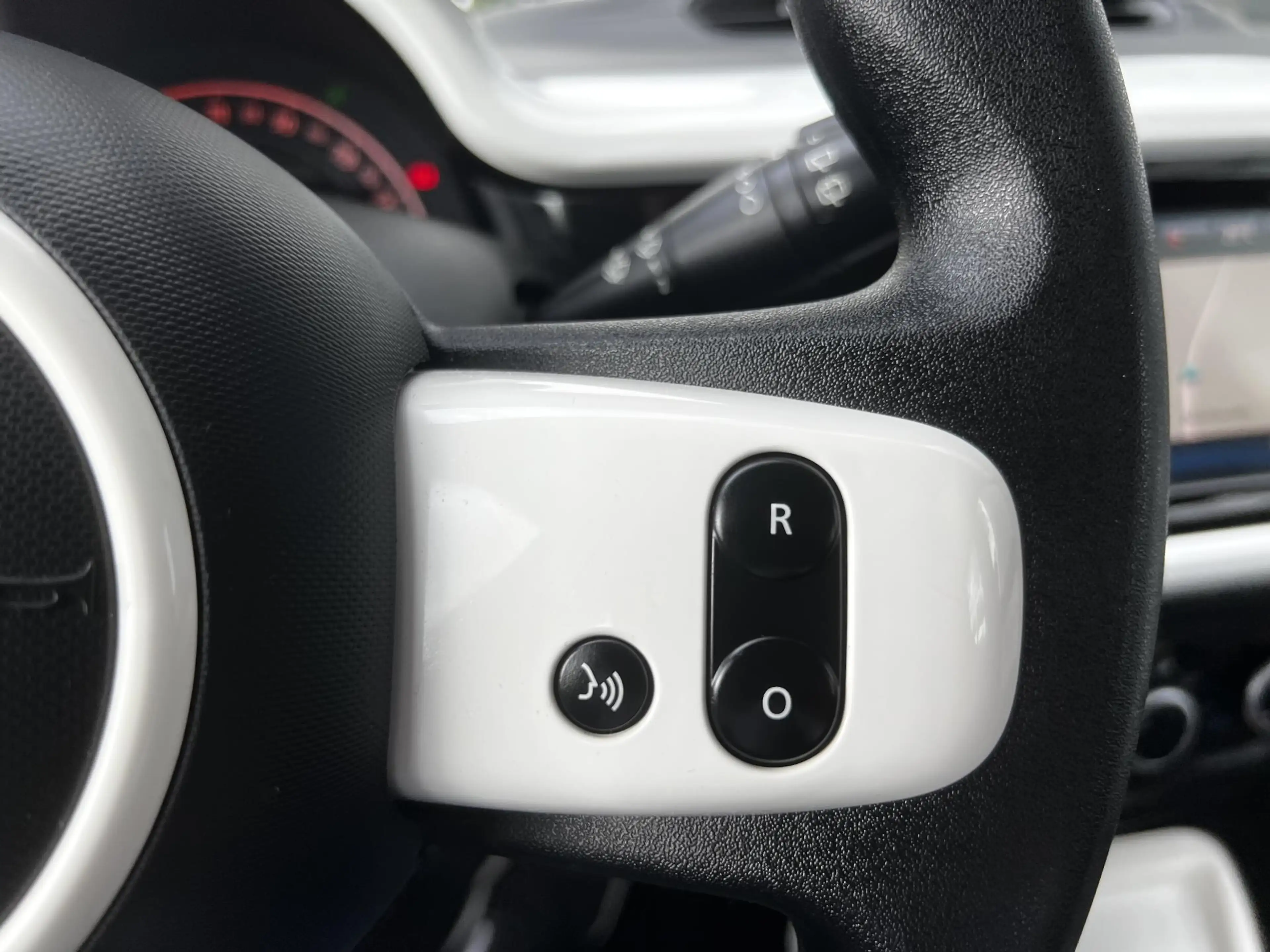 Renault Twingo 1.0 SCe Collection | Camera | R-Link | Cruise Cont — photo 21