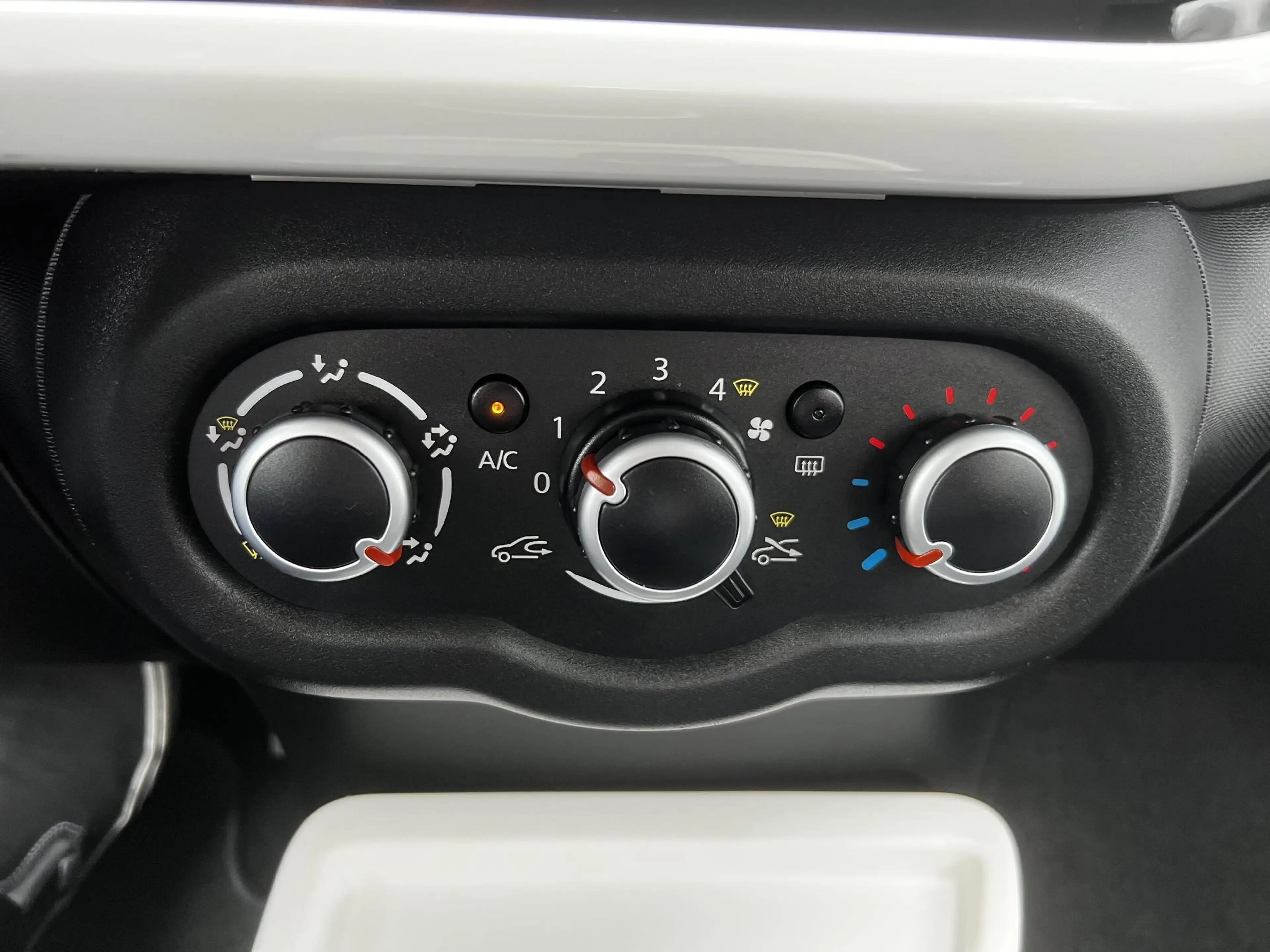 Renault Twingo 1.0 SCe Collection | Camera | R-Link | Cruise Cont — photo 12
