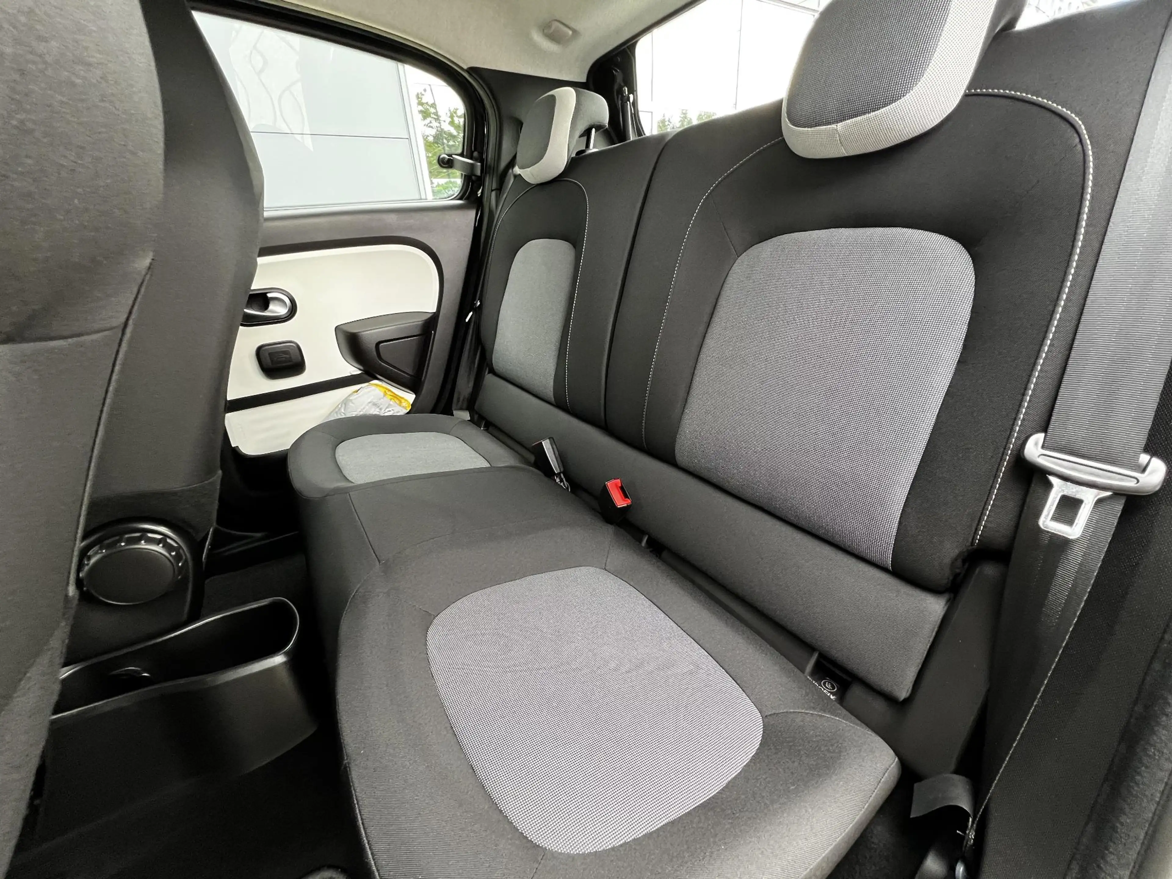 Renault Twingo 1.0 SCe Collection | Camera | R-Link | Cruise Cont — photo 8