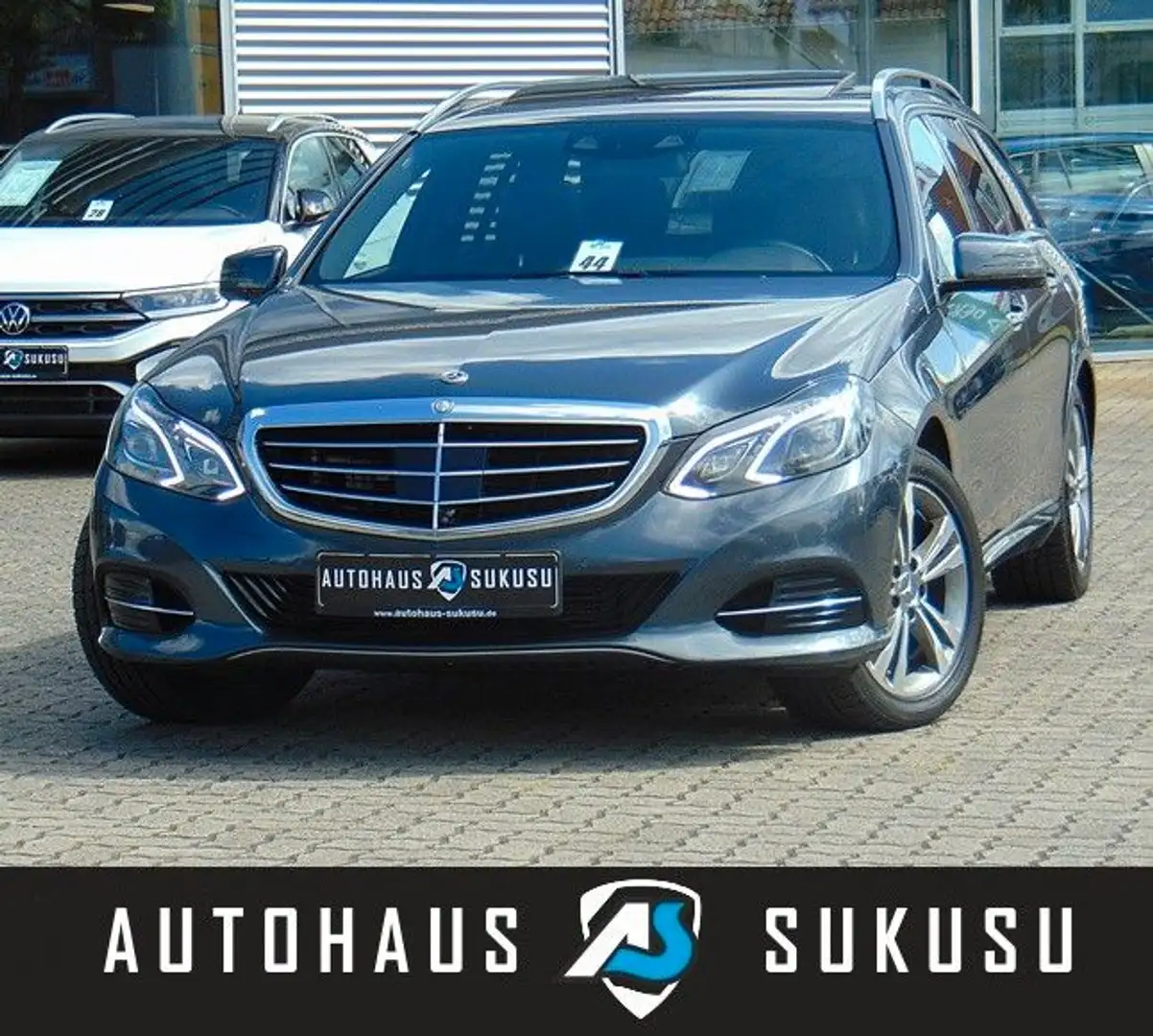 Mercedes-Benz E 350 T BlueTec 4Matic - 360°Cam - ACC - Leder - Gris - 1
