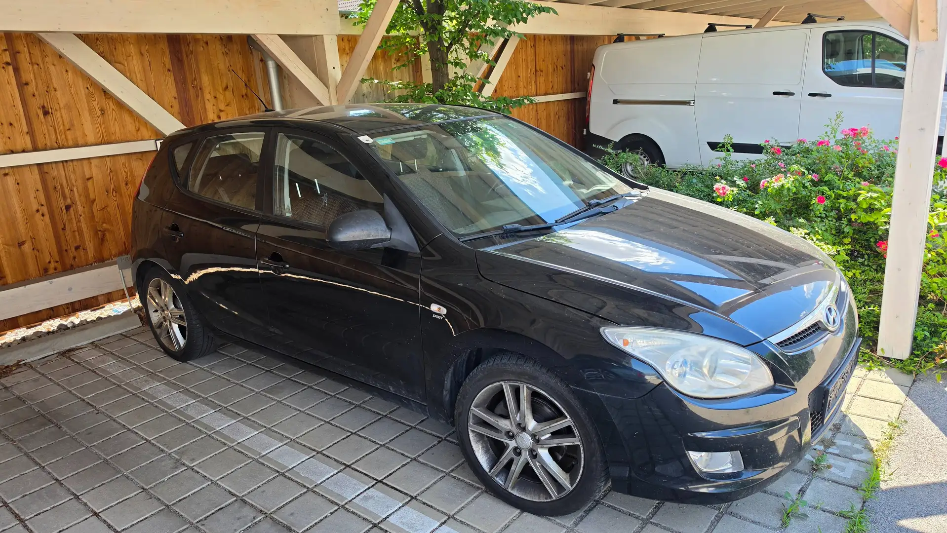 Hyundai i30 i30 1,6 CRDi Schwarz - 1