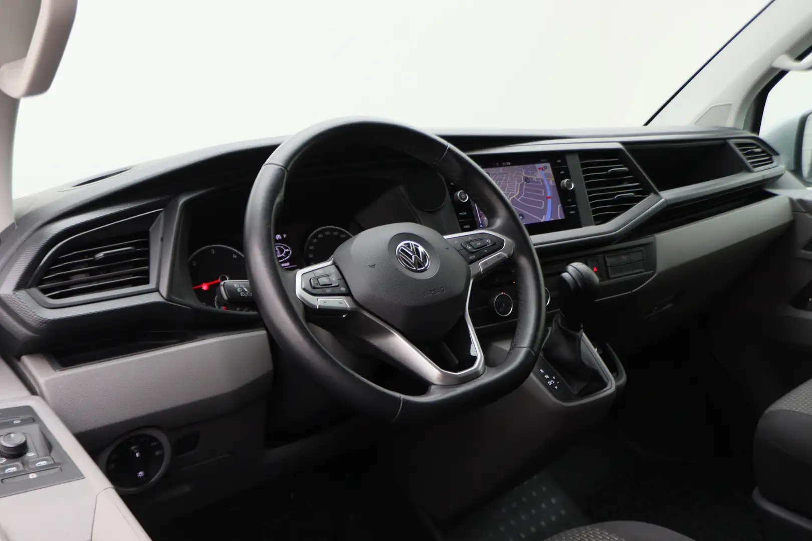 Volkswagen T6.1 Transporter 2.0 TDI L1H1 Automaat 2x Schuifdeur, Apple Carplay Grau - 2
