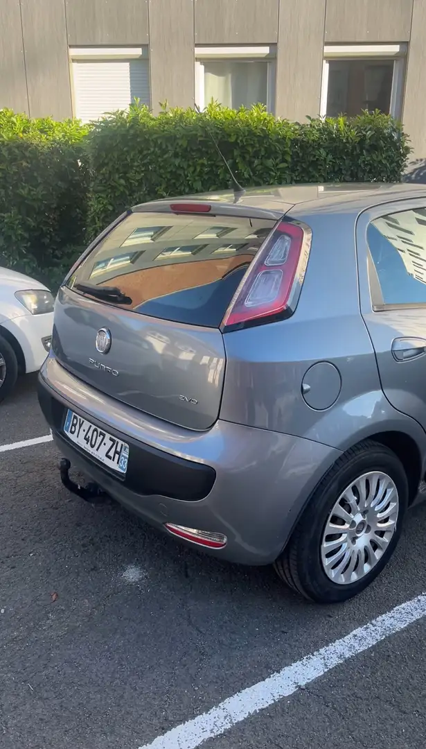 Fiat Grande Punto GRANDE PUNTO 1.3 MULTIJET 16V 75 CULT (KIT GRUAU) Gris - 1