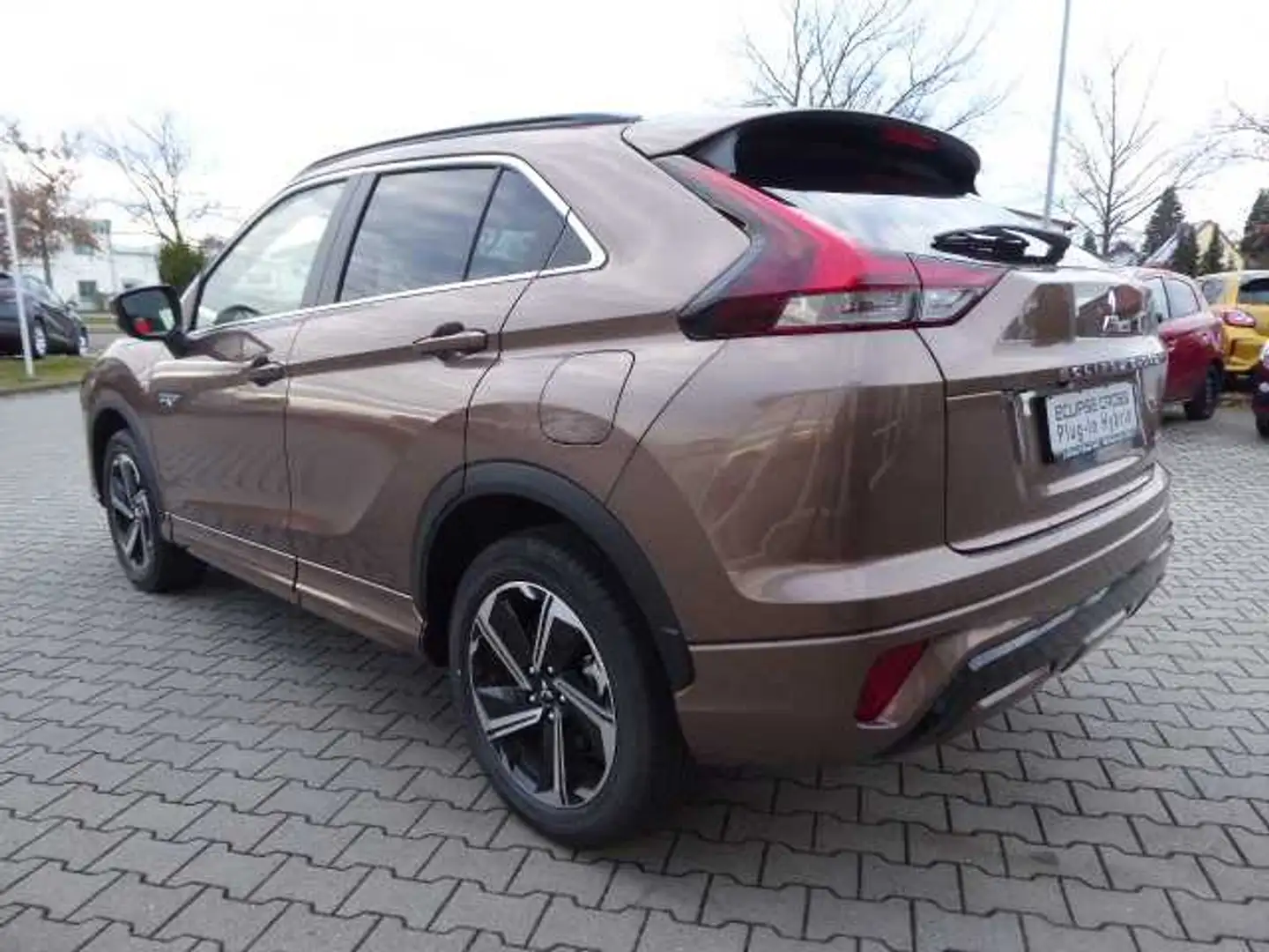Mitsubishi Eclipse Cross Plug-in Hybrid Select Brun - 2