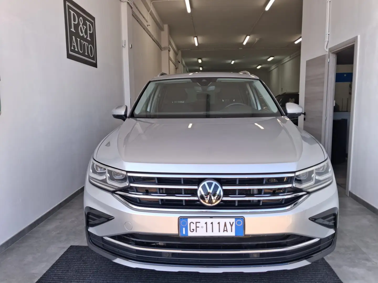 Volkswagen Tiguan Tiguan 2.0 TDI 150 CV SCR DSG Life Grau - 1