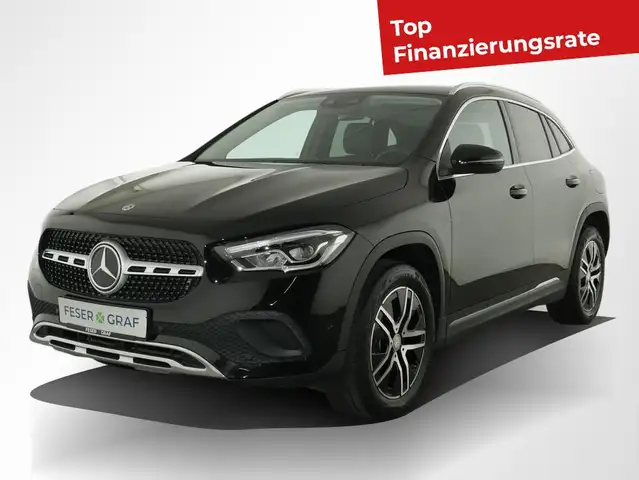 Mercedes-Benz GLA 200 Progressive Automatik LED / AHK / Rückfahrkamera /