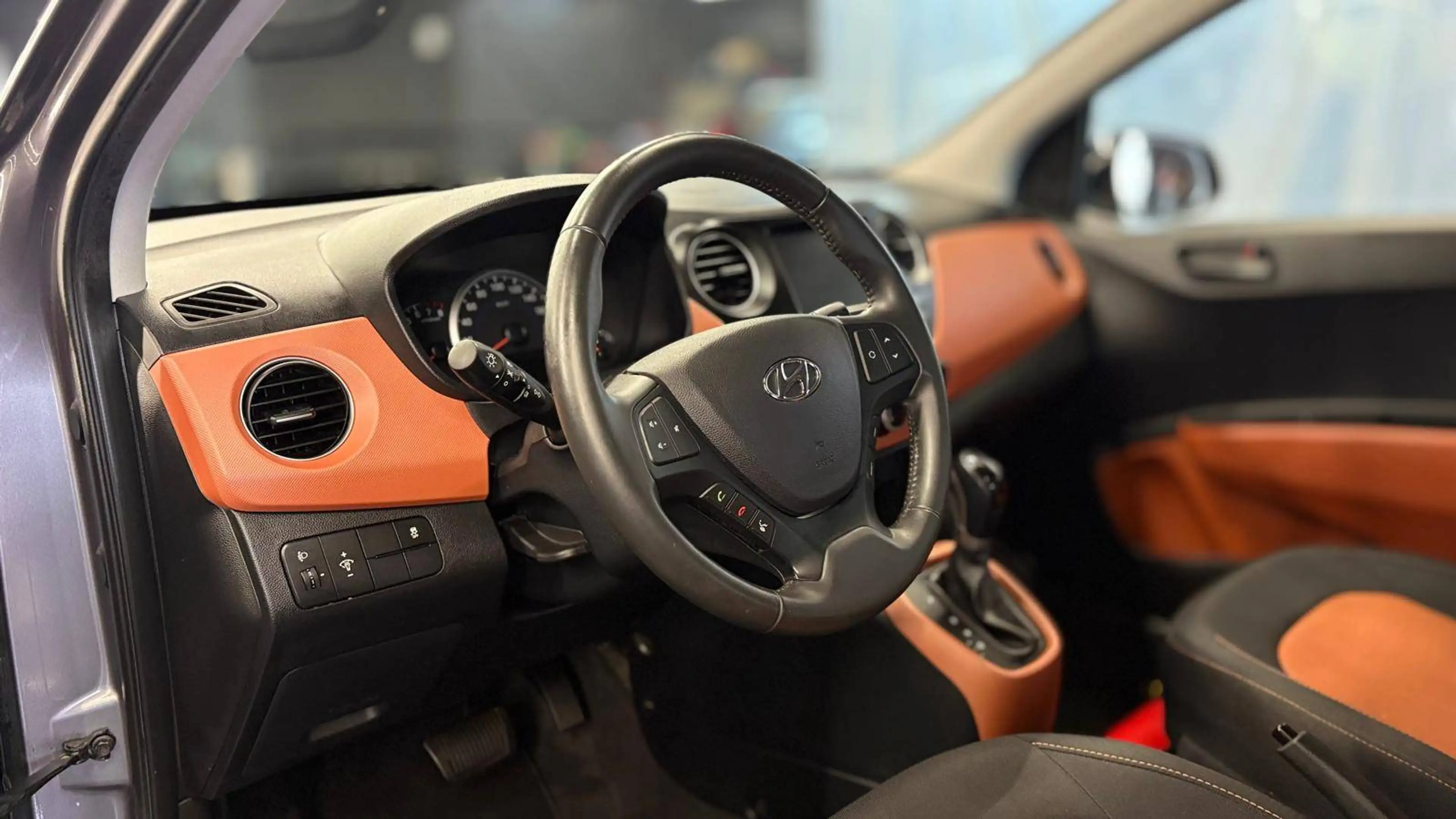 Hyundai i10 Hyundai i10 1.0i benz. AUTOMATIQUE bj. 2020 1ste eigenaar — photo 8