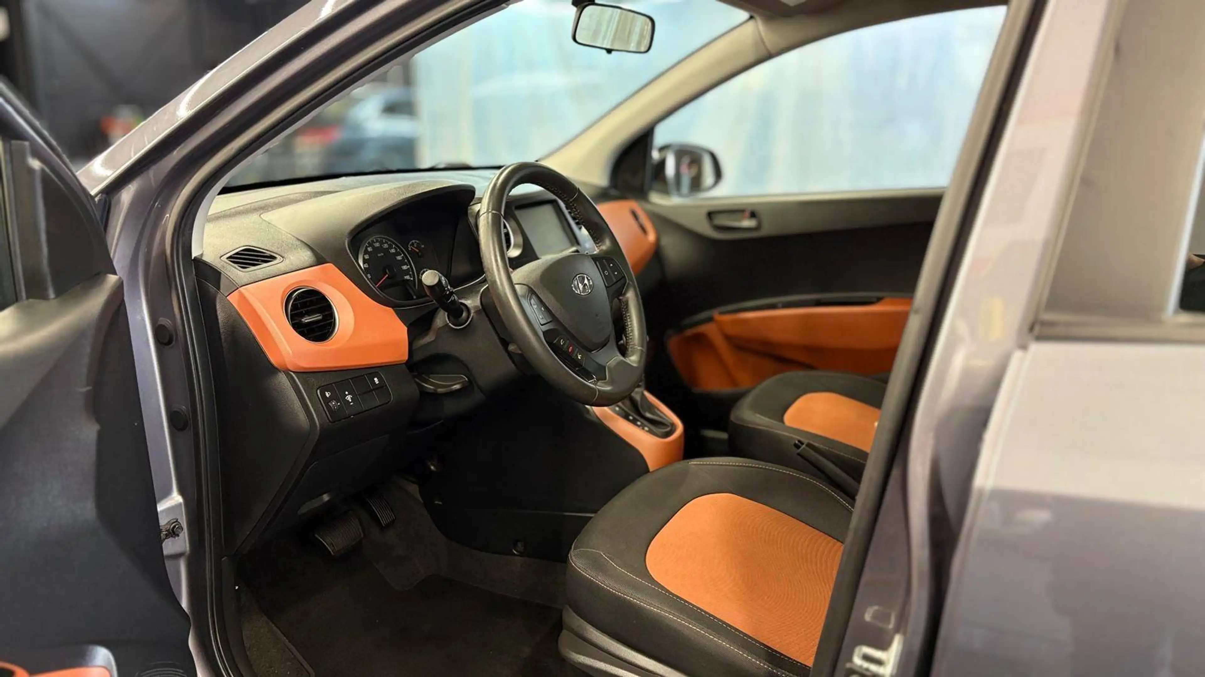 Hyundai i10 Hyundai i10 1.0i benz. AUTOMATIQUE bj. 2020 1ste eigenaar — photo 7