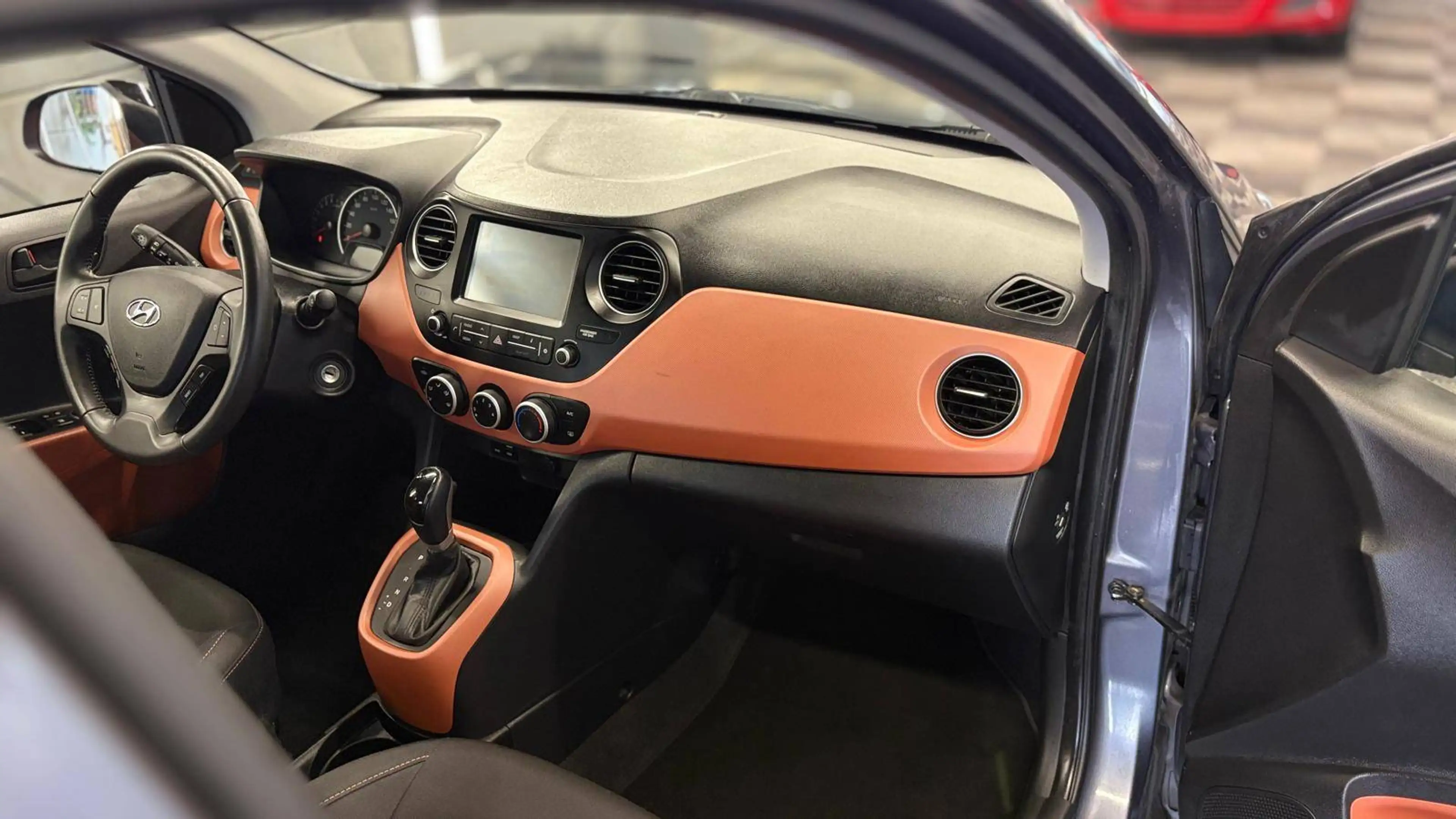 Hyundai i10 Hyundai i10 1.0i benz. AUTOMATIQUE bj. 2020 1ste eigenaar — photo 9