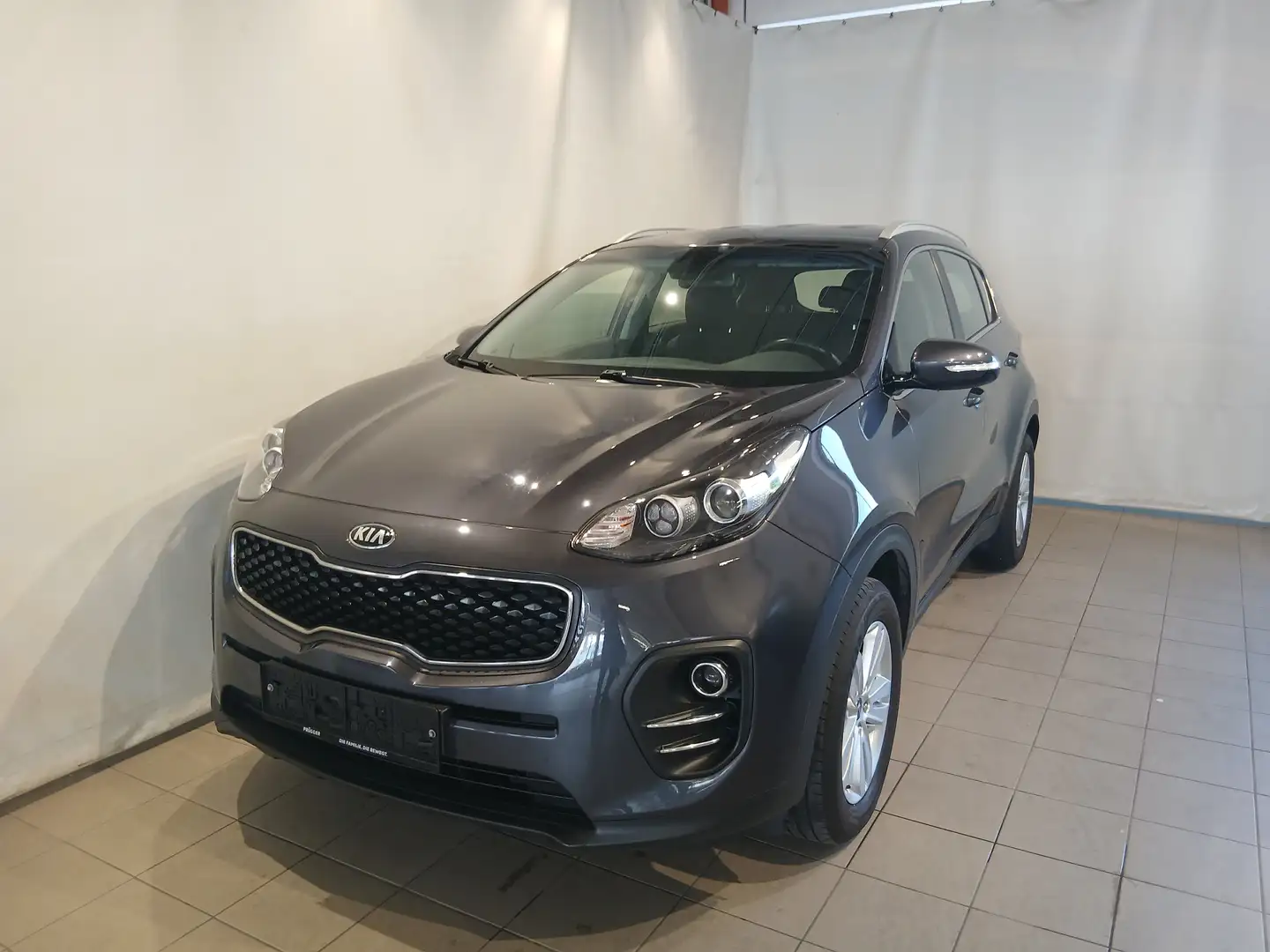 Kia Sportage Attract 2WD Grau - 1