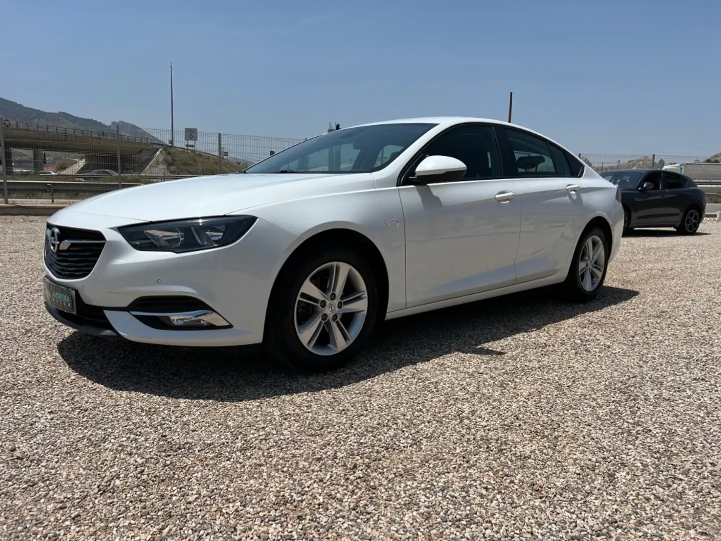 Opel Insignia 1.6CDTI S&S Selective 136 Blanc - 1