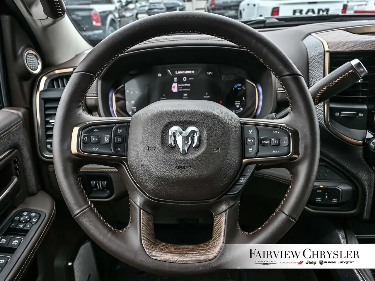 RAM 2500 снимка RAM 2500