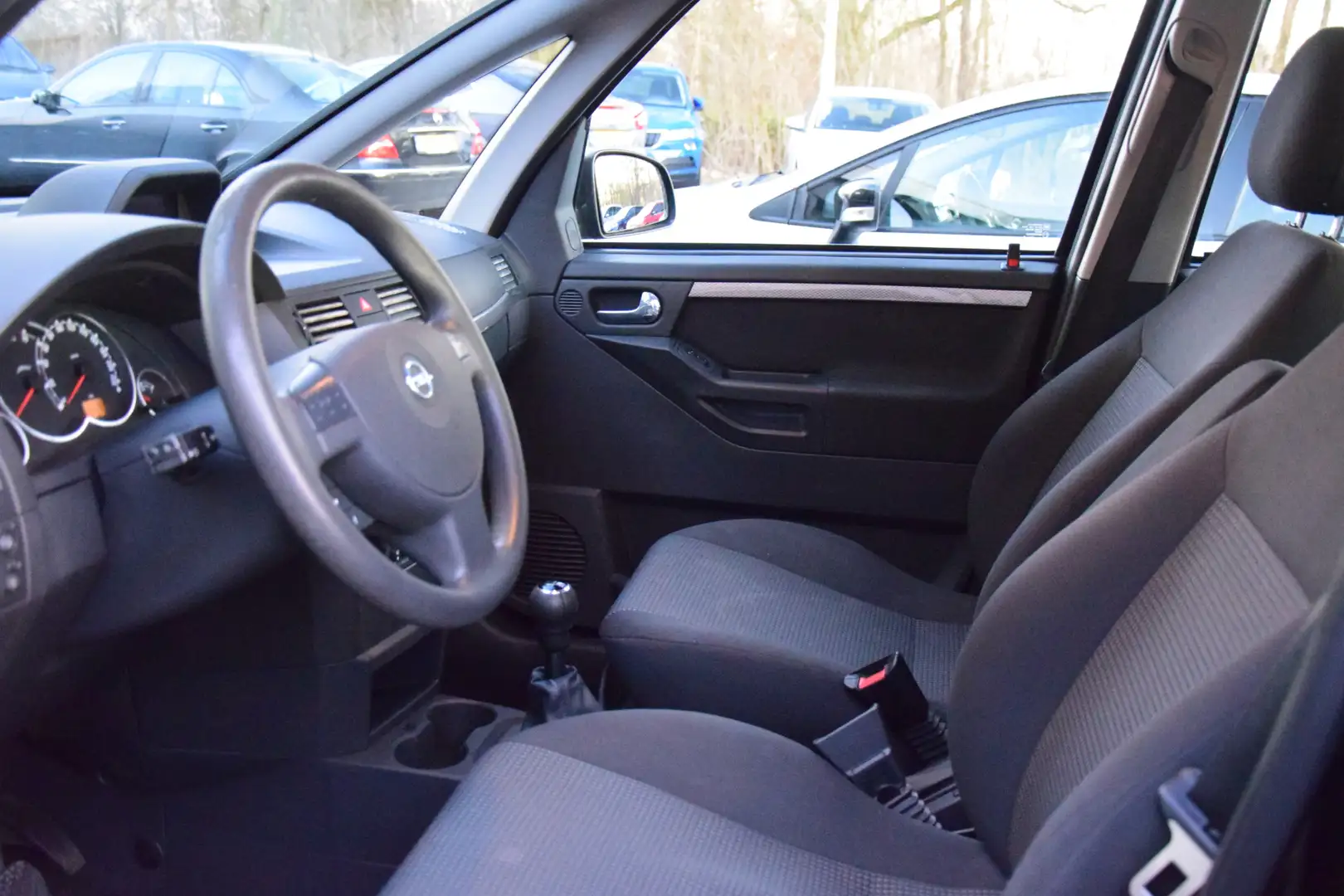 Opel Meriva 1.6-16V Cosmo 127dkm! Zwart - 2