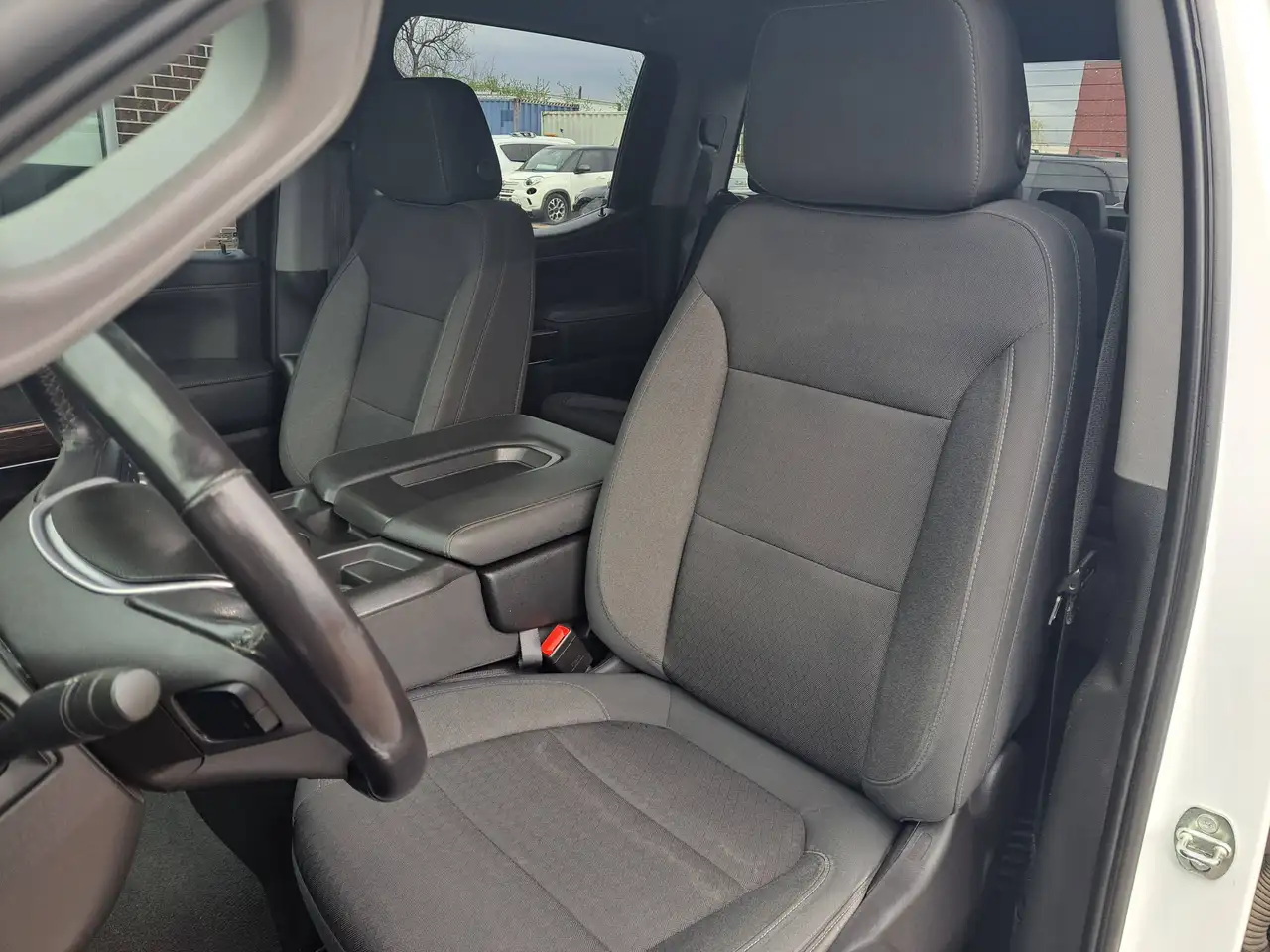 GMC Sierra 1500 снимка GMC Sierra 1500