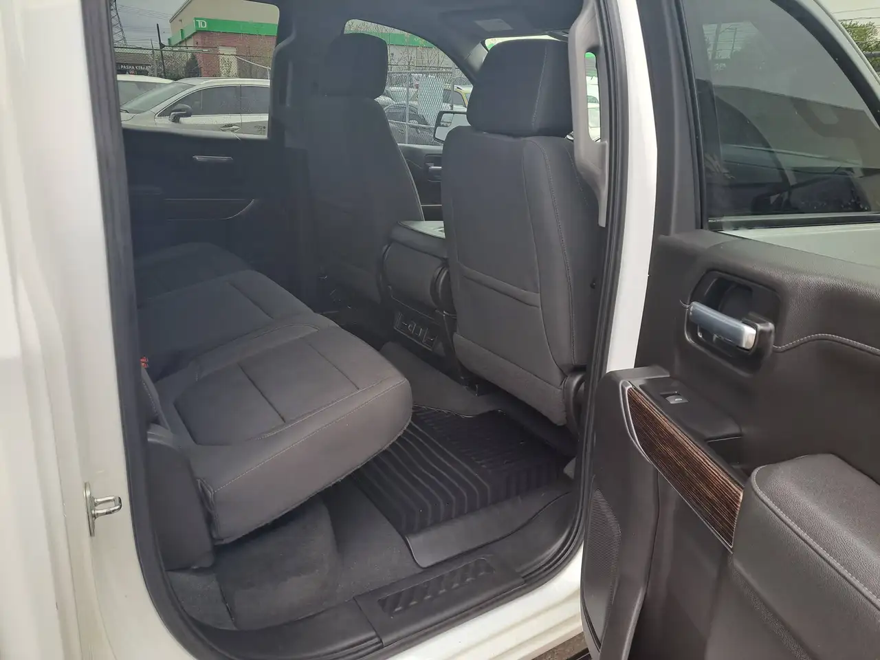 GMC Sierra 1500 снимка GMC Sierra 1500
