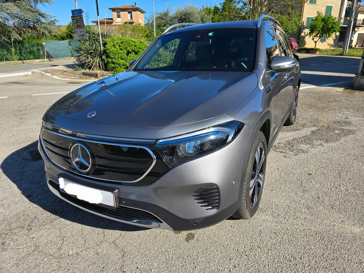 Mercedes-Benz EQB 300 EQB 300 4Matic Electric Art Grijs - 1
