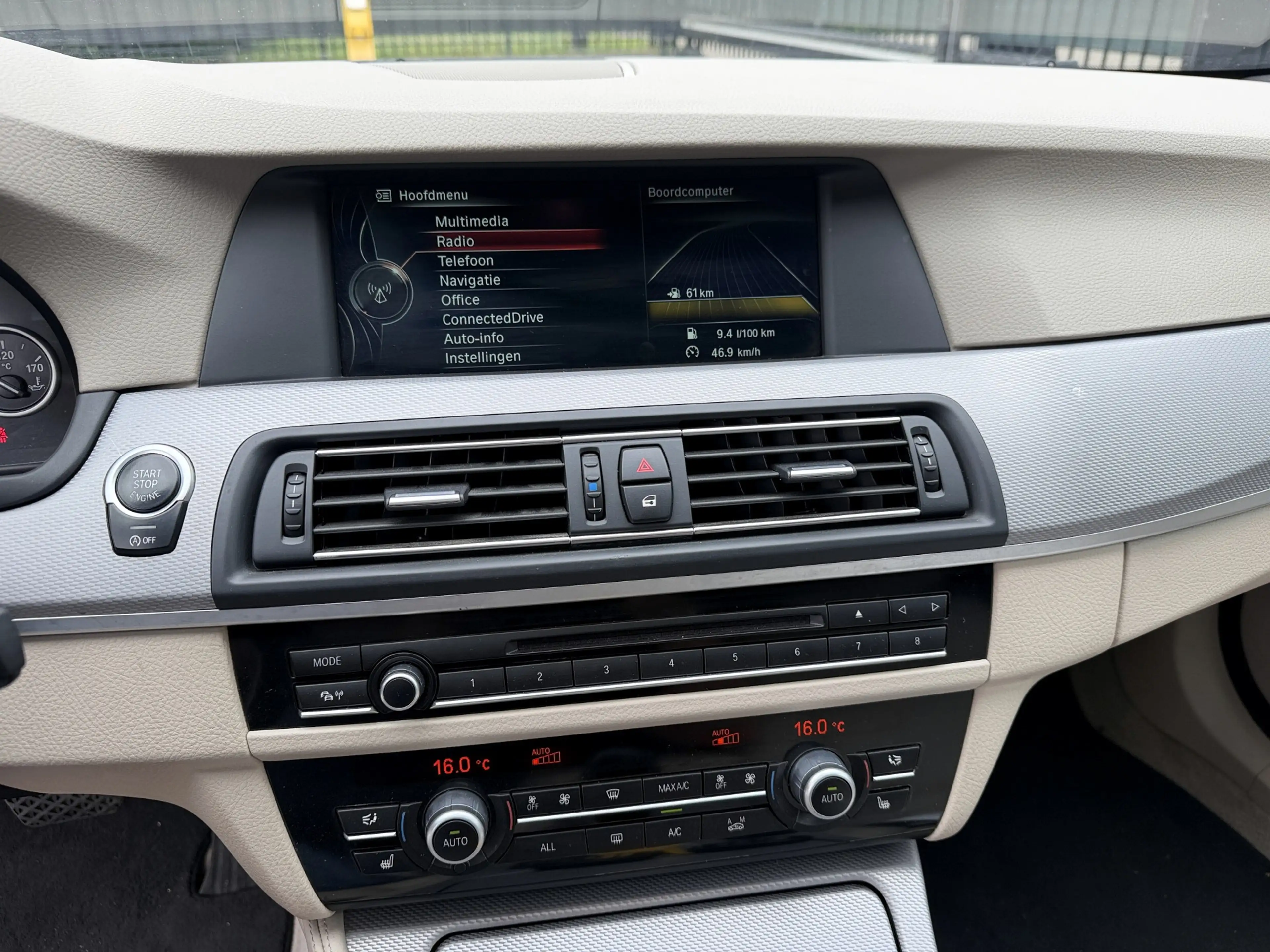 BMW 528 5-serie Touring 528i High Executive M Sport Pano/S — photo 11