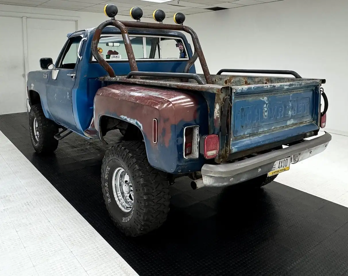 Chevrolet K-10 Custom Deluxe Stepside Short Bed Pickup, foto 3
