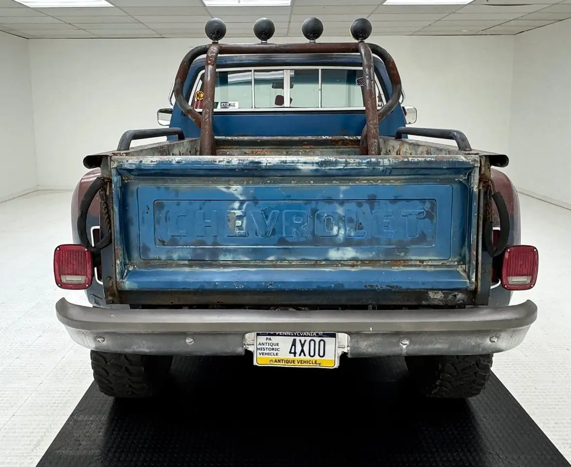 Chevrolet K-10 Custom Deluxe Stepside Short Bed Pickup, foto 4