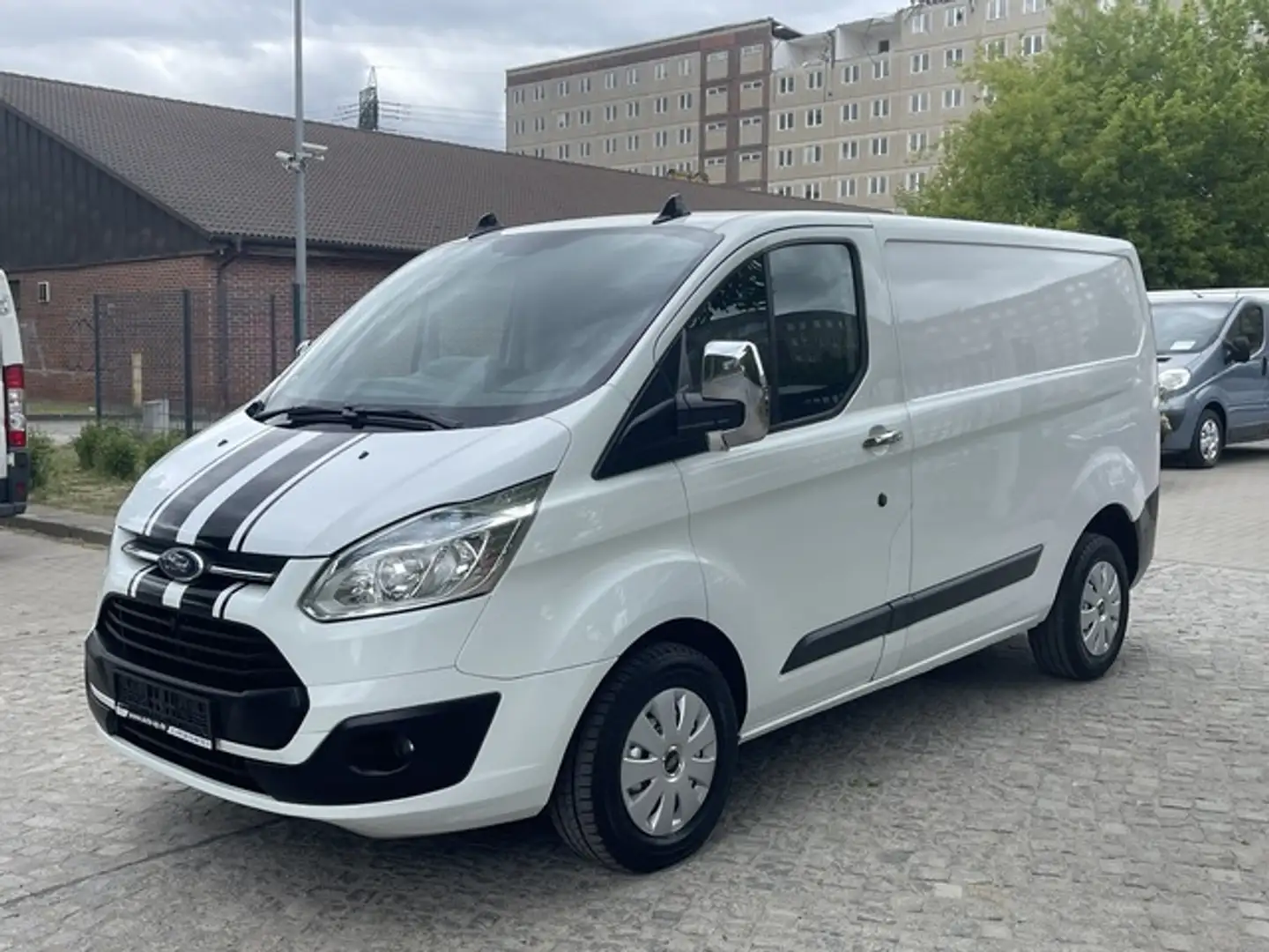 Ford Transit Custom 270 2.2TDCi *Klima*AHK*Tempomat* Blanc - 1