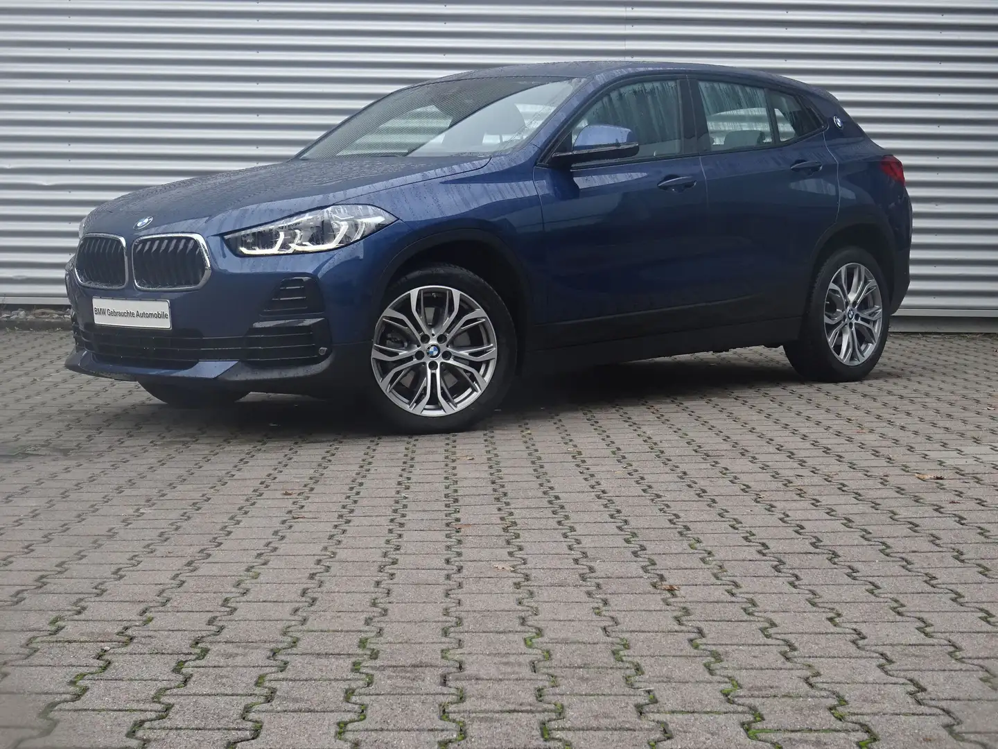 BMW X2 sDrive20d HuD CarPlay HiFi Kamera DriveAssist Blau - 1