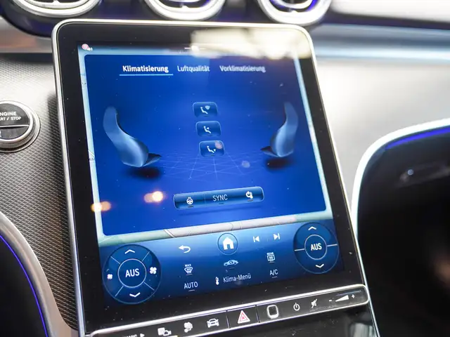 Mercedes-Benz C-Class view 27