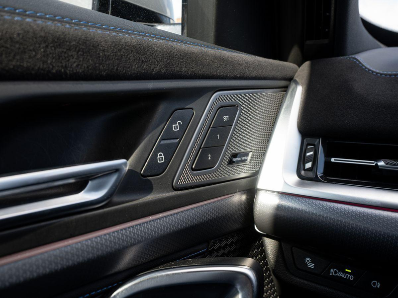 BMW X1 sDrive20i M-Sport PRO AHK PANO ACC HuD eSitze — photo 12