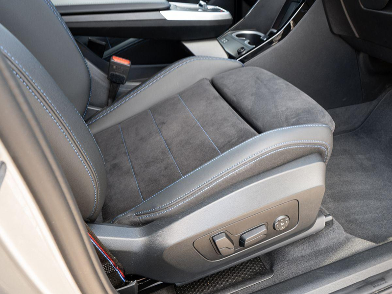 BMW X1 sDrive20i M-Sport PRO AHK PANO ACC HuD eSitze — photo 13
