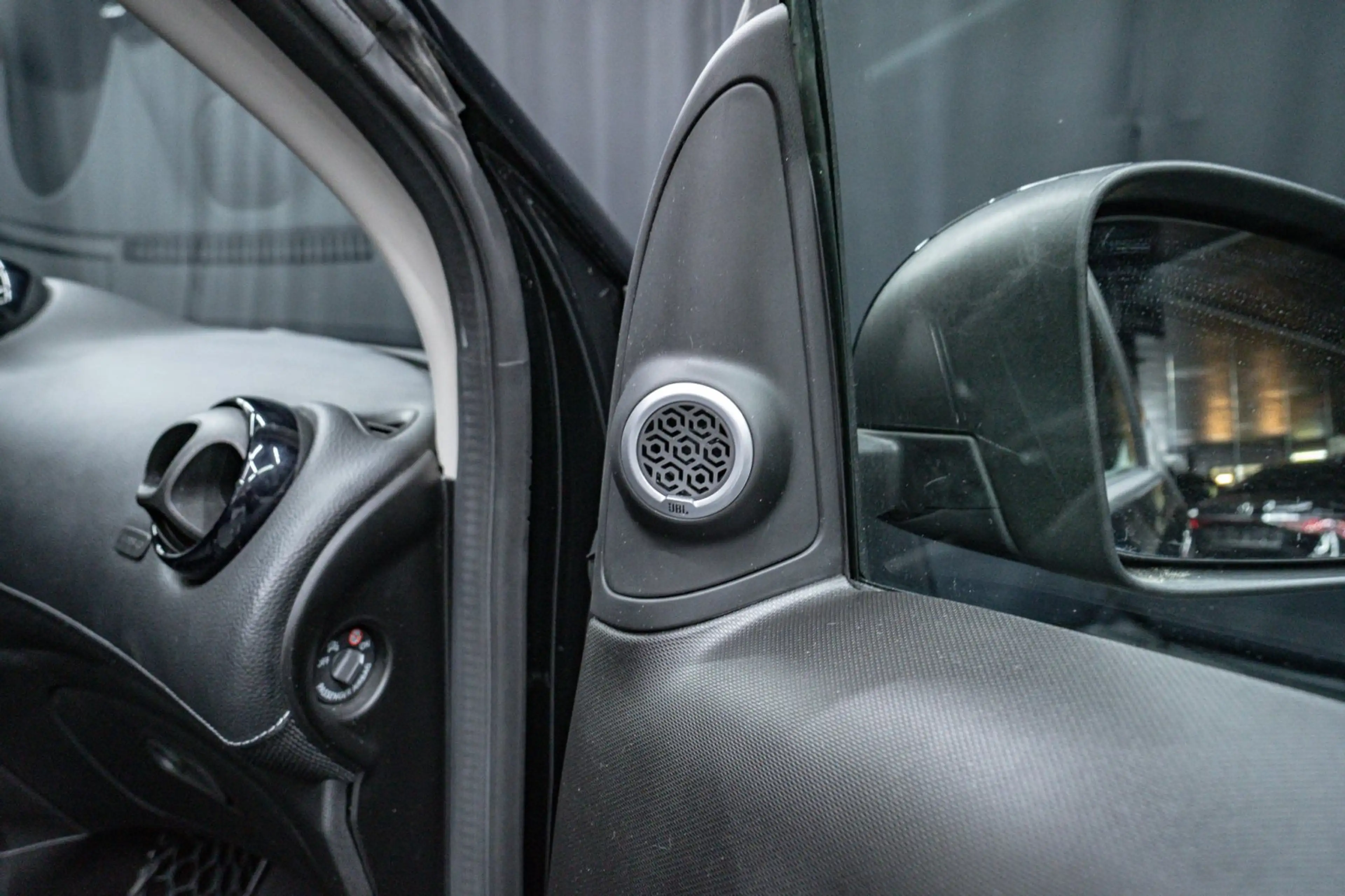 smart forTwo Brabus Xclusiv 1.Hand Klima Shz Komfort — photo 15