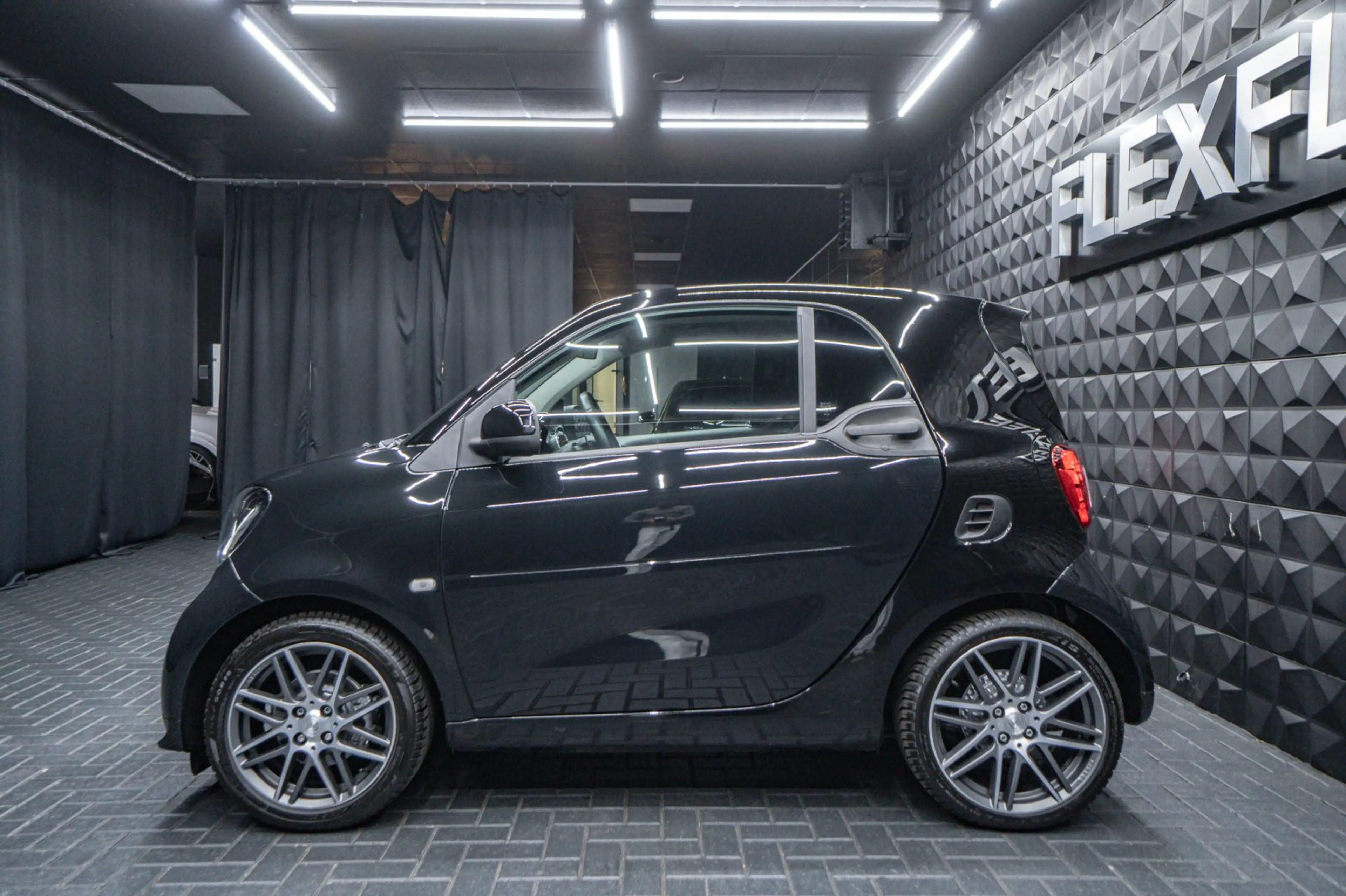 smart forTwo Brabus Xclusiv 1.Hand Klima Shz Komfort — photo 6