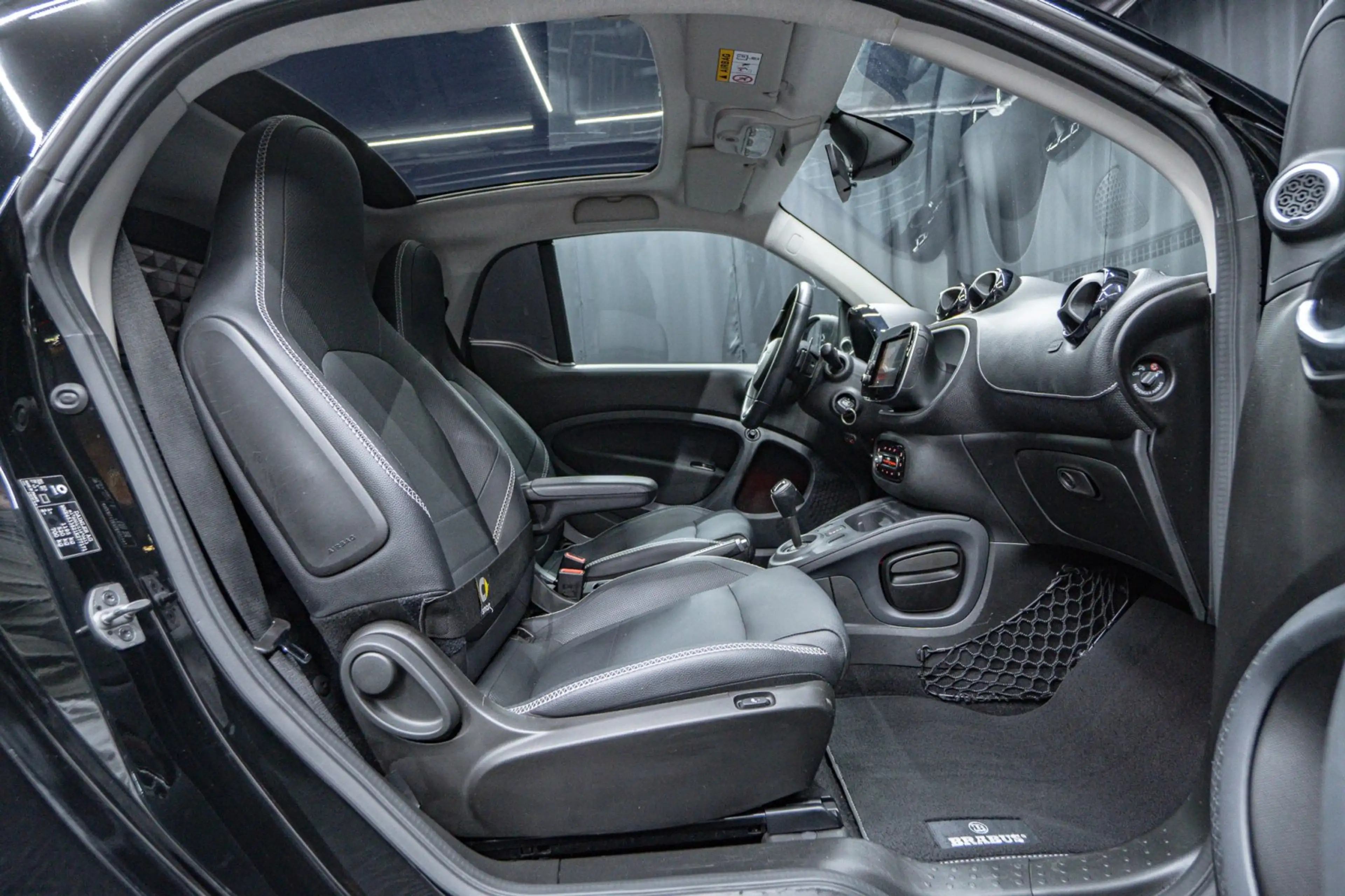 smart forTwo Brabus Xclusiv 1.Hand Klima Shz Komfort — photo 16
