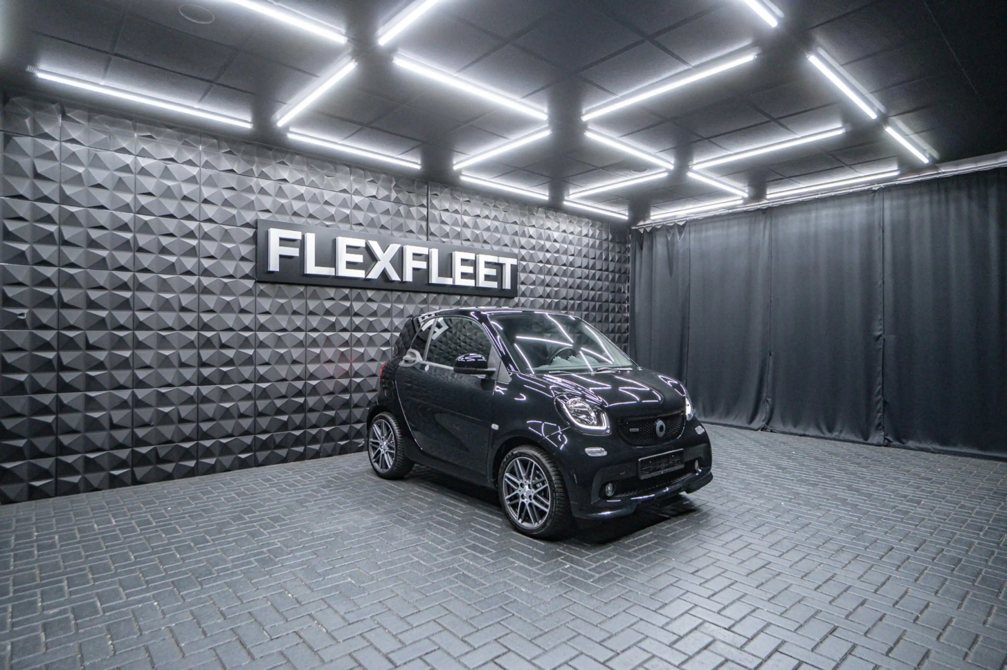 smart forTwo Brabus Xclusiv 1.Hand Klima Shz Komfort — photo 2