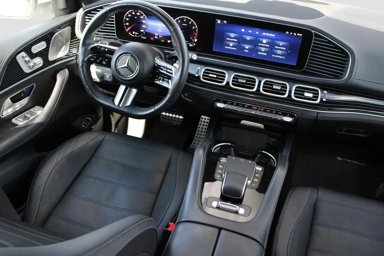 Mercedes-Benz GLS снимка Mercedes-Benz GLS