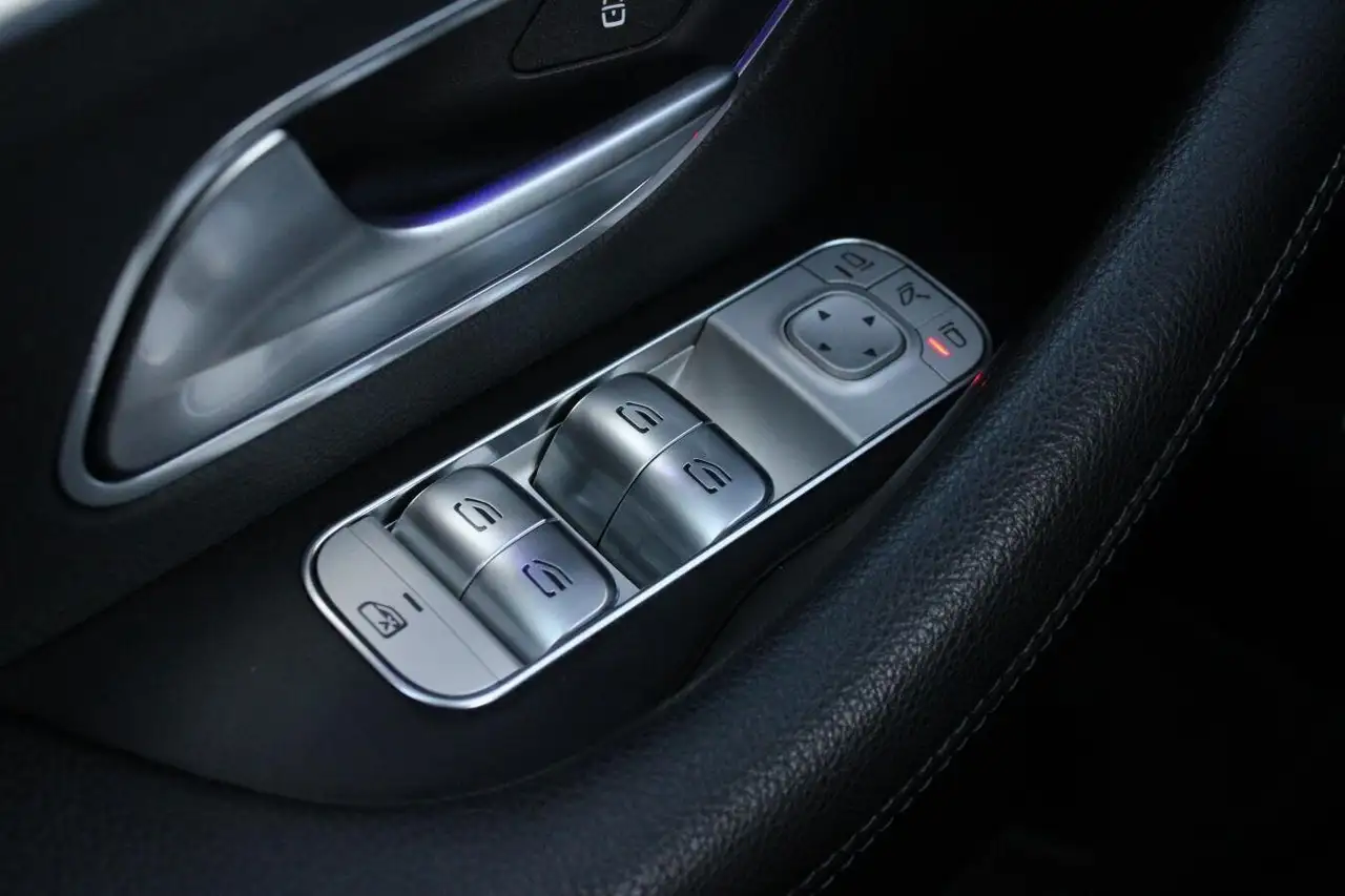 Mercedes-Benz GLS снимка Mercedes-Benz GLS