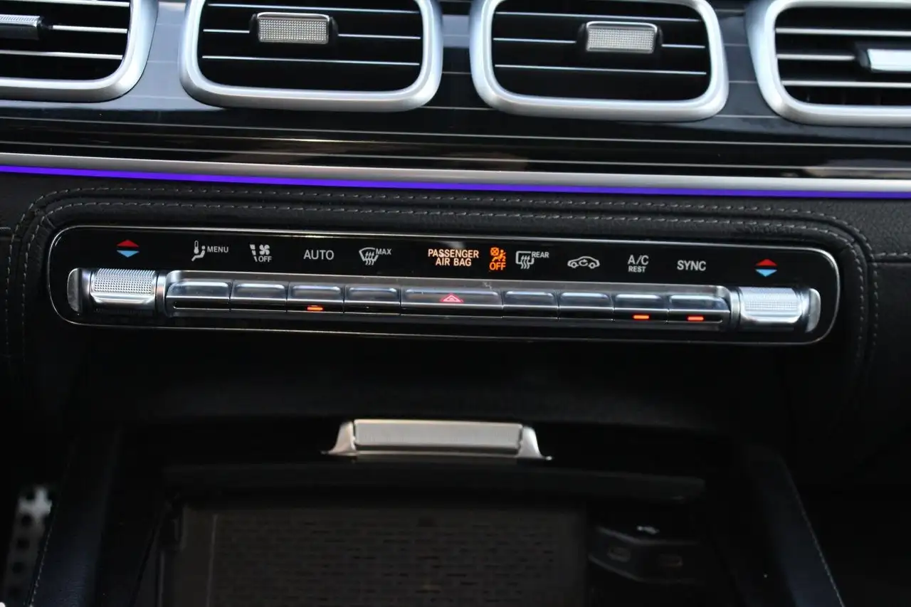 Mercedes-Benz GLS снимка Mercedes-Benz GLS